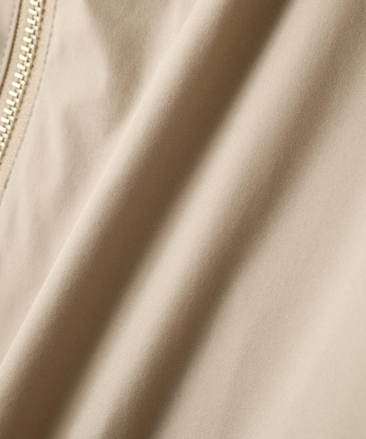 ミドルフーディーブルゾン