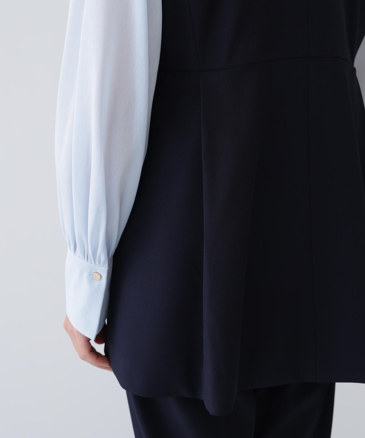 【365ユーティリティ】“みんなの声をカタチにした”洗えてシワになりづらいジレセットアップ