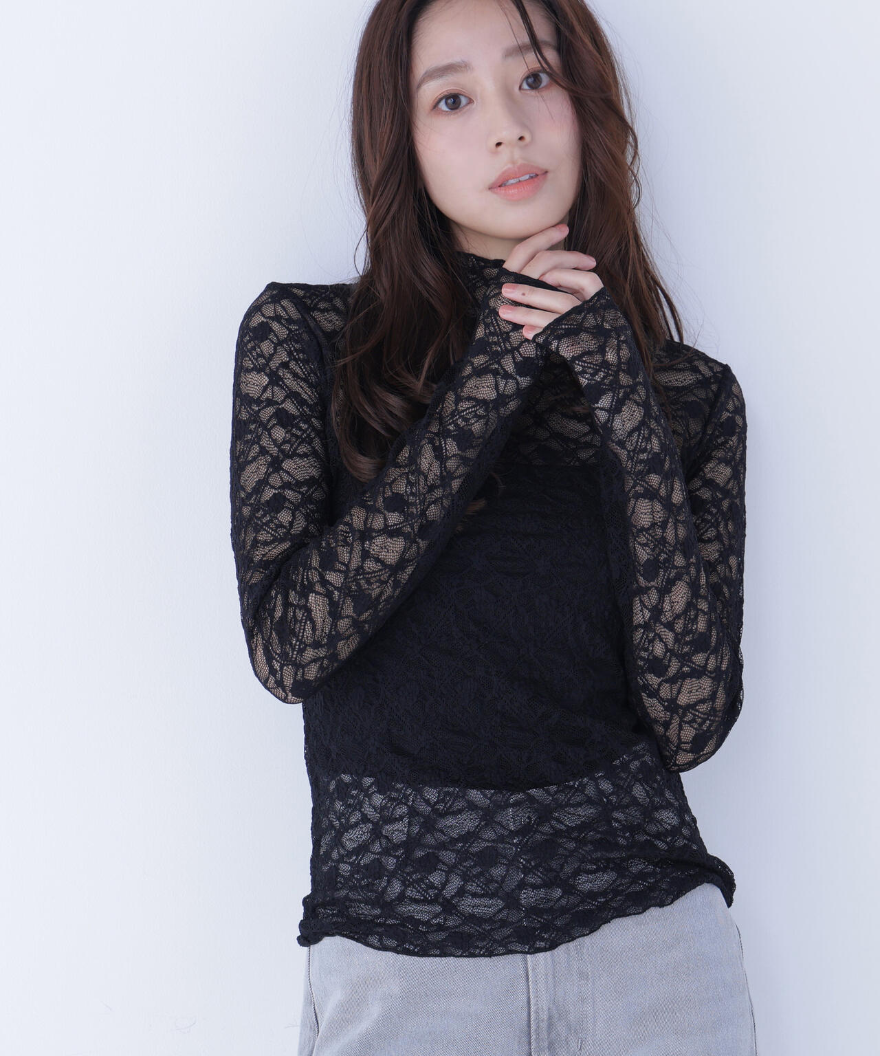 レースハイネックカットソー