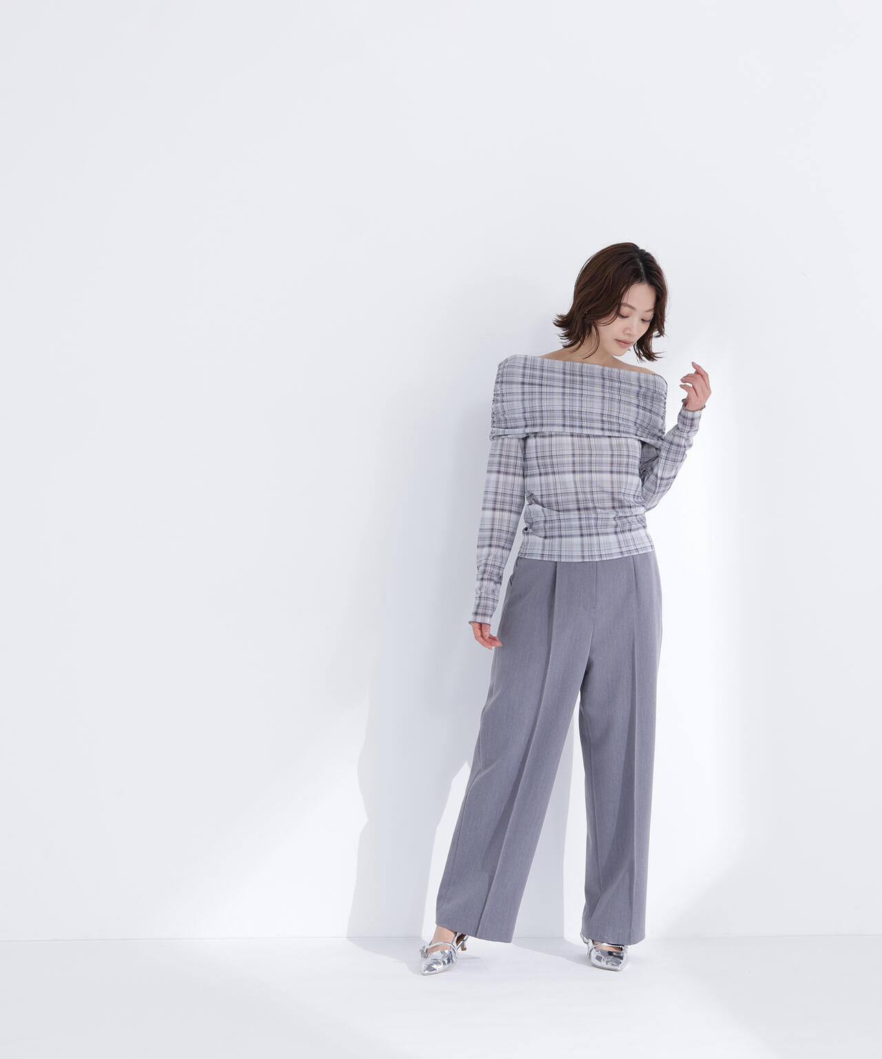 シアーチェックオフショルトップス