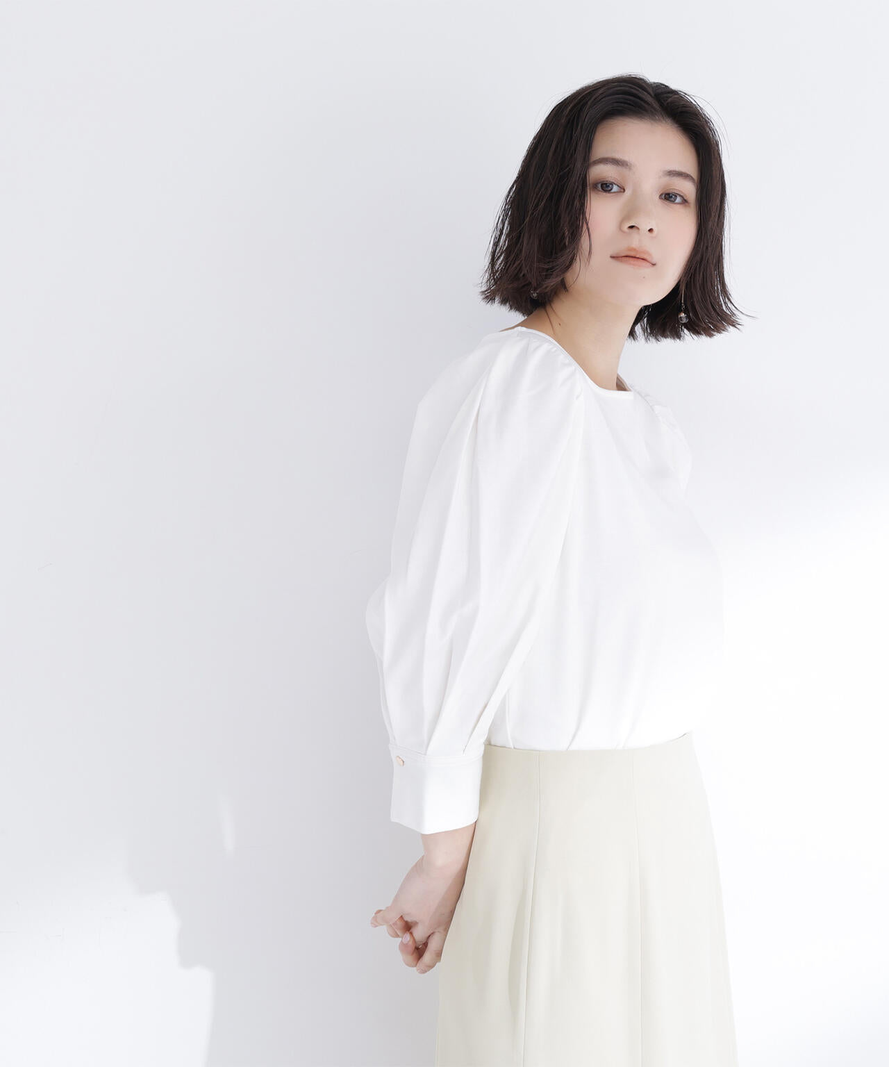 パフスリーブカットソートップス