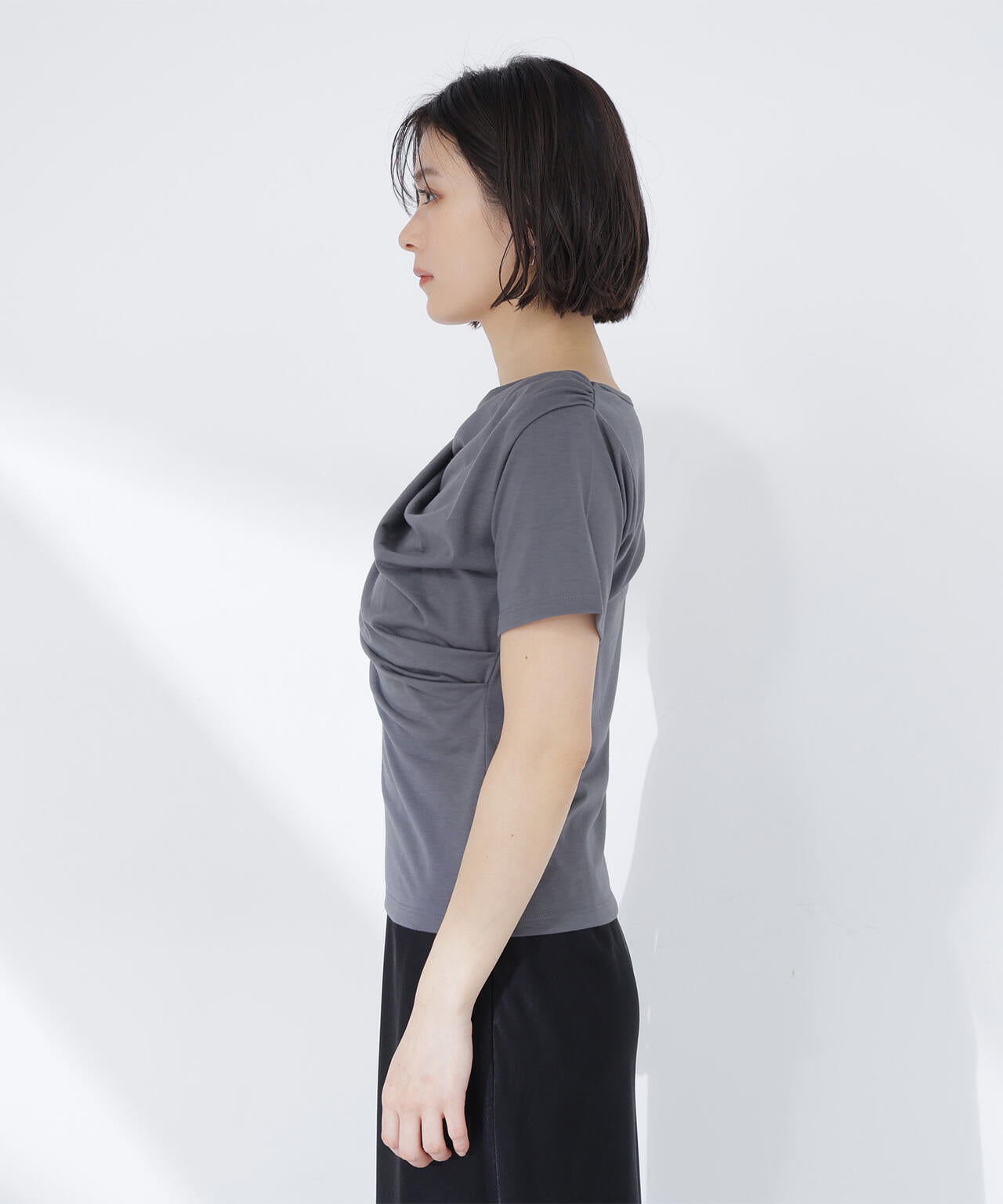 つつむ ナチュラリスタ ドレープカットソー●チャコール コンパクトドレープカットソー | NATURAL BEAUTY BASIC（ナチュラル
