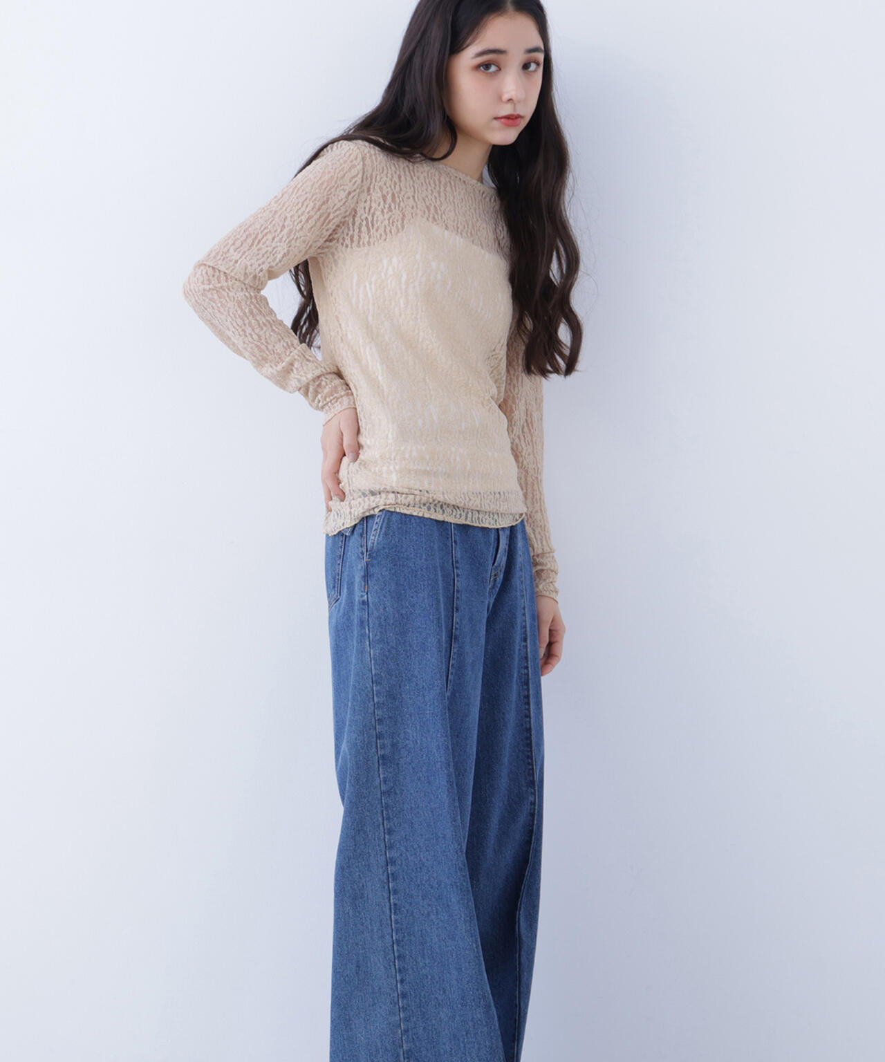 レースカットソー