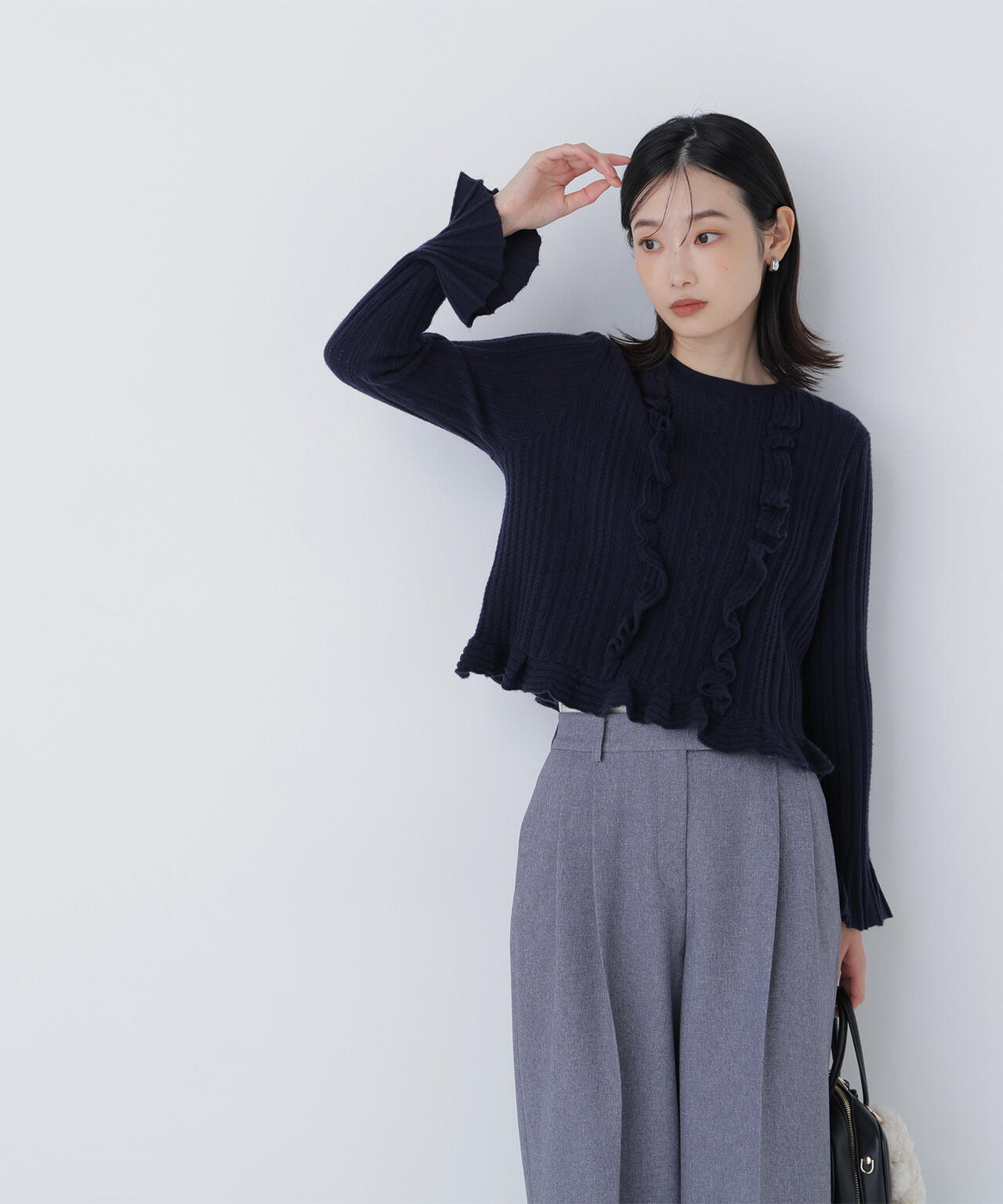 ミニケーブルフリルニット