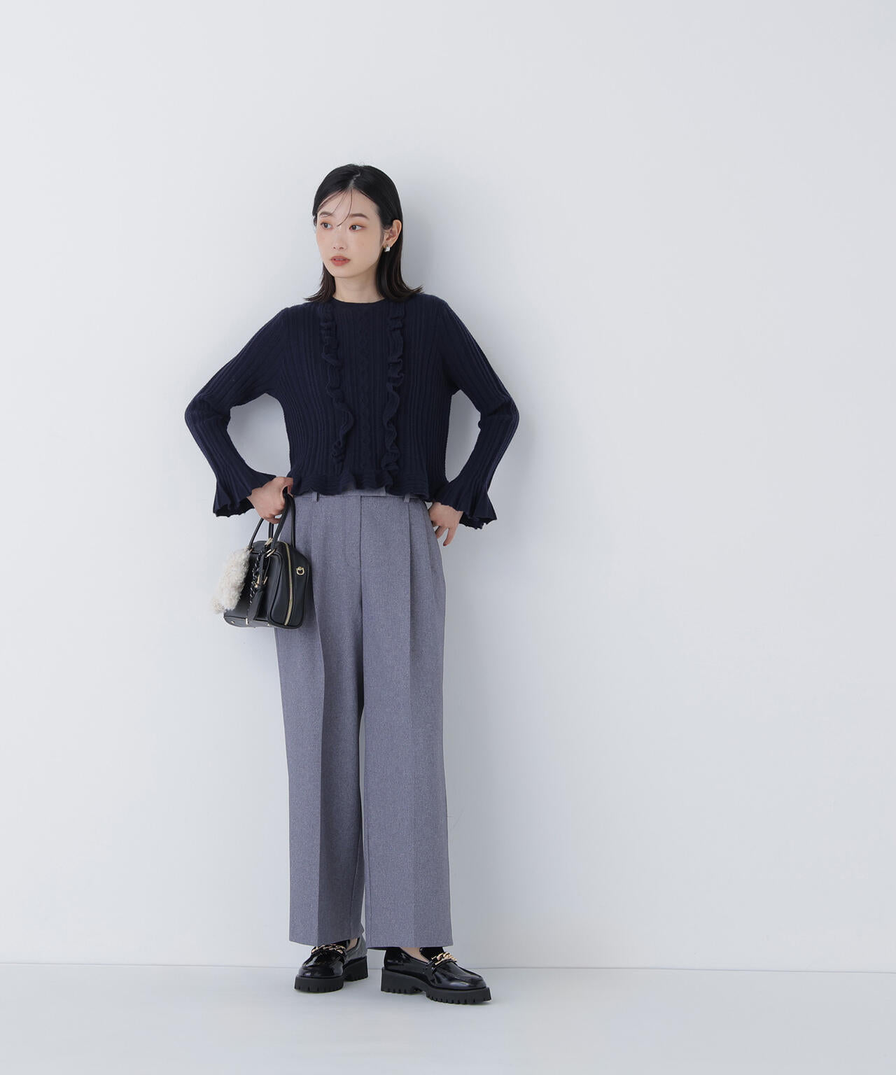 ミニケーブルフリルニット