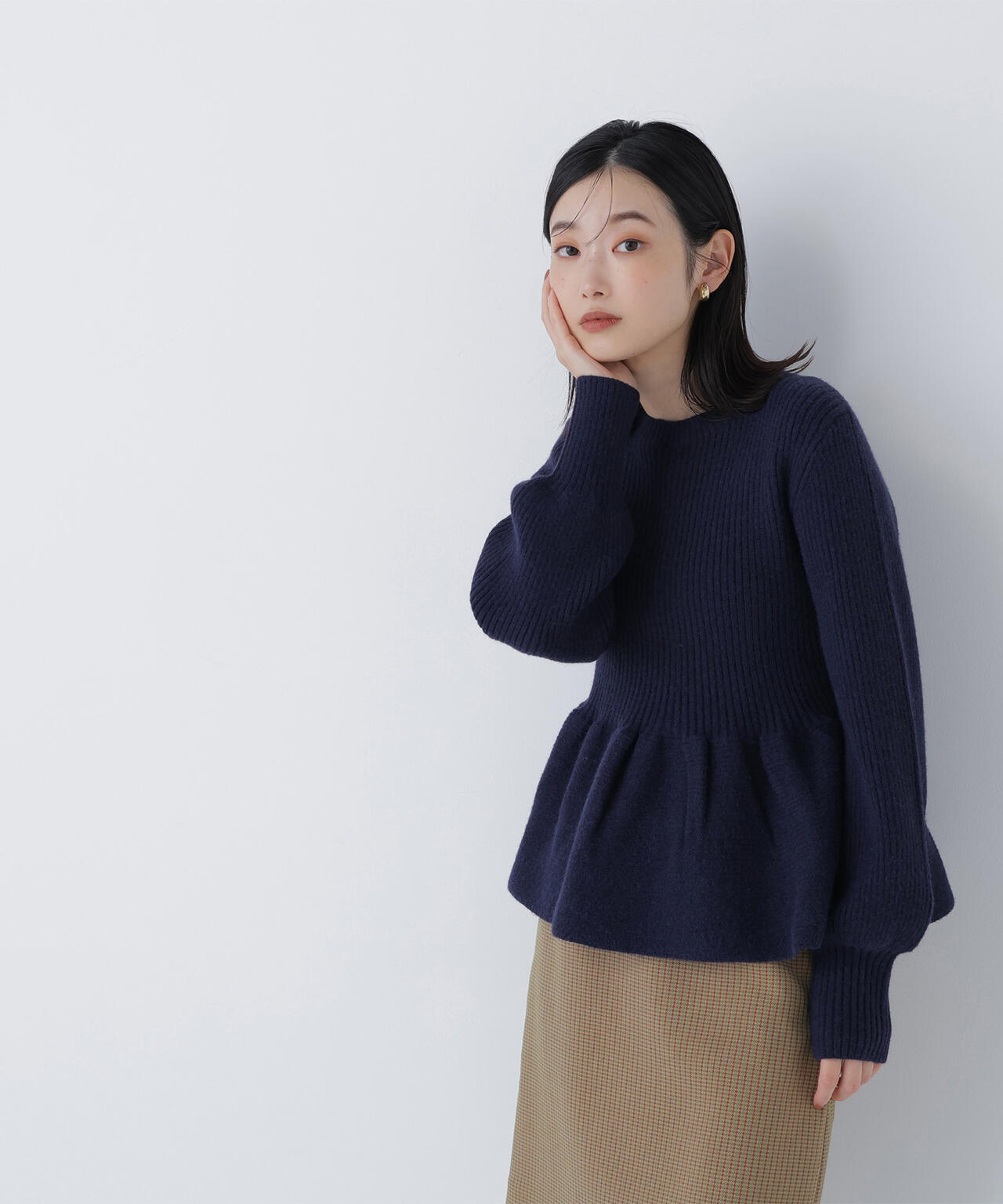 希少☆裏毛 ヘムフリル プルオーバー 完売品 ネイビー 有楽町マルイ・mix.tokyo 限定カラー：ネイビー】フォルムペプラム