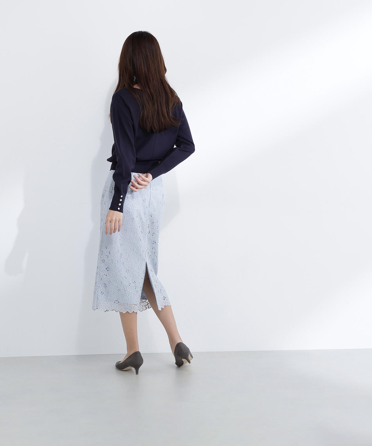 フロントラインドルマンニット