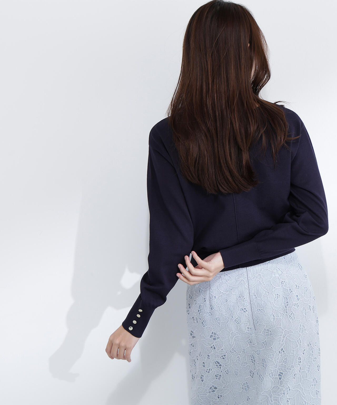 フロントラインドルマンニット