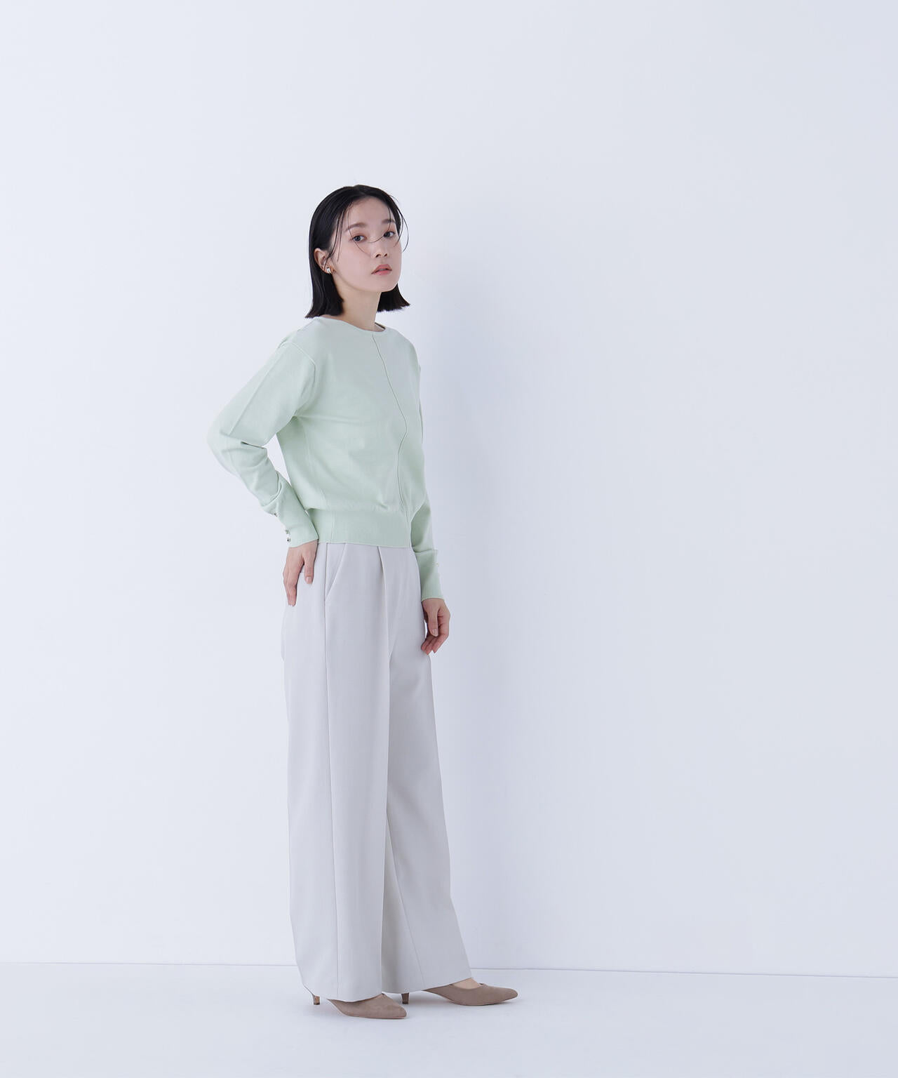 フロントラインドルマンニット