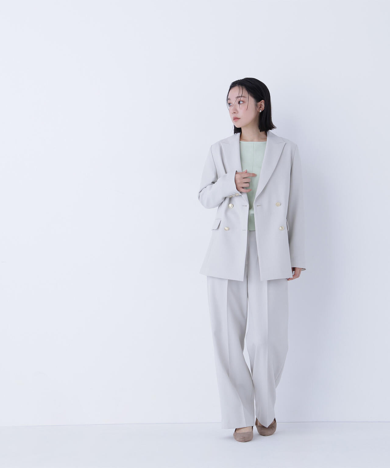 フロントラインドルマンニット