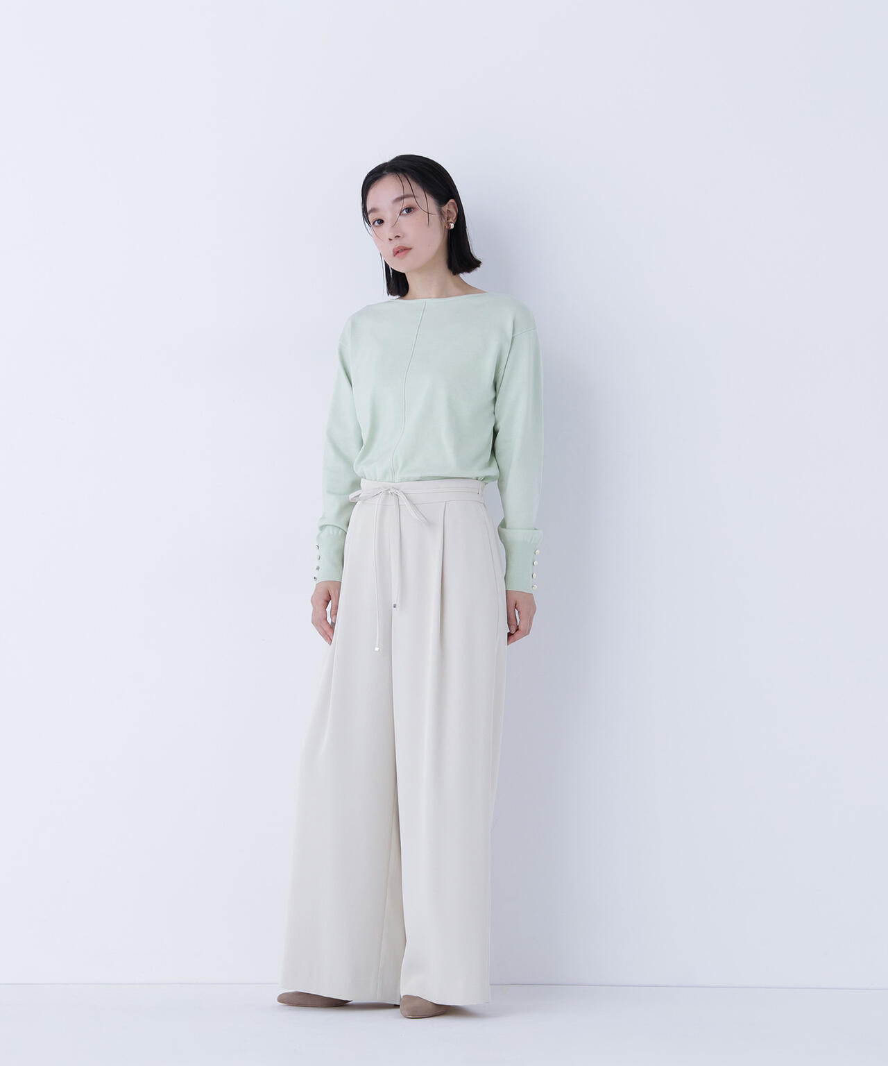 フロントラインドルマンニット