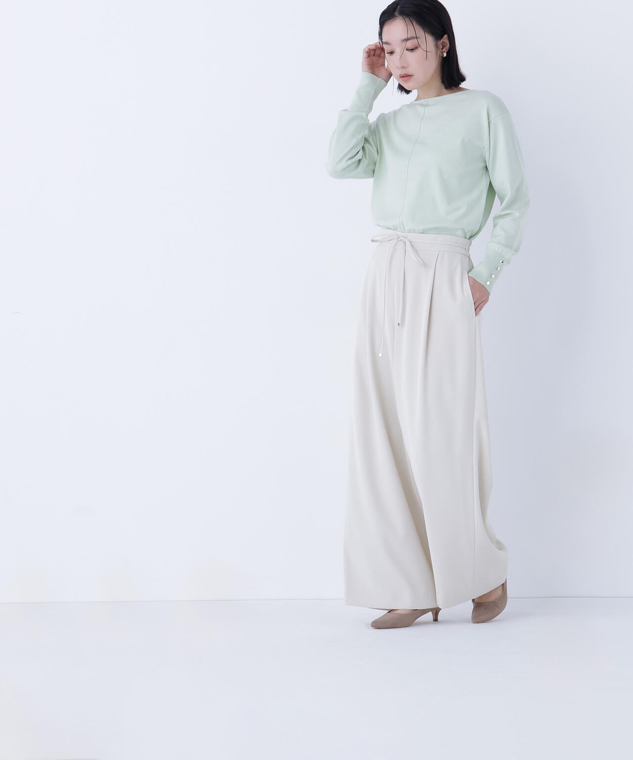 フロントラインドルマンニット