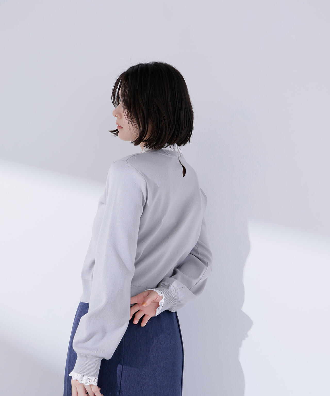 レースフリルドッキングニット