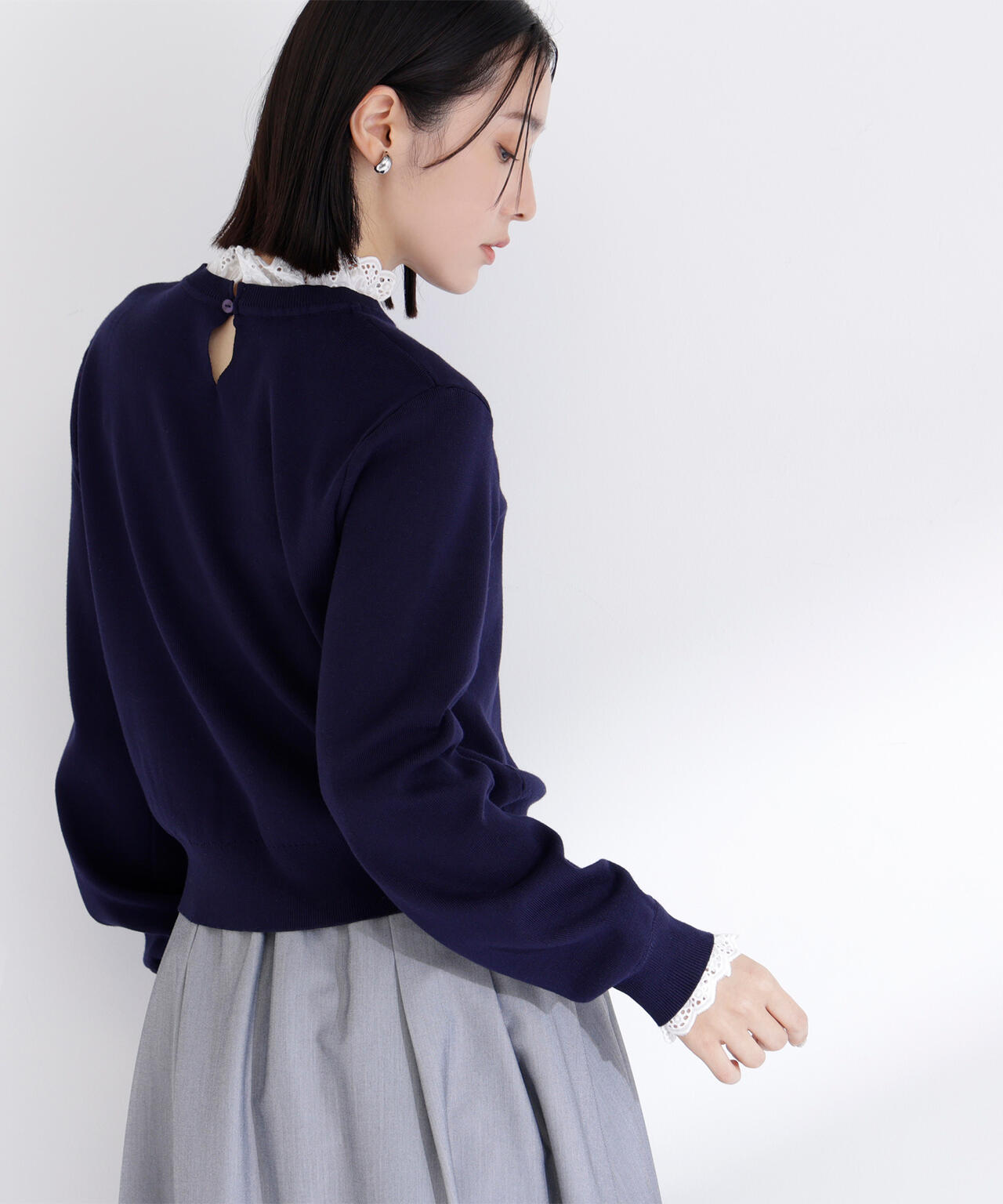 レースフリルドッキングニット