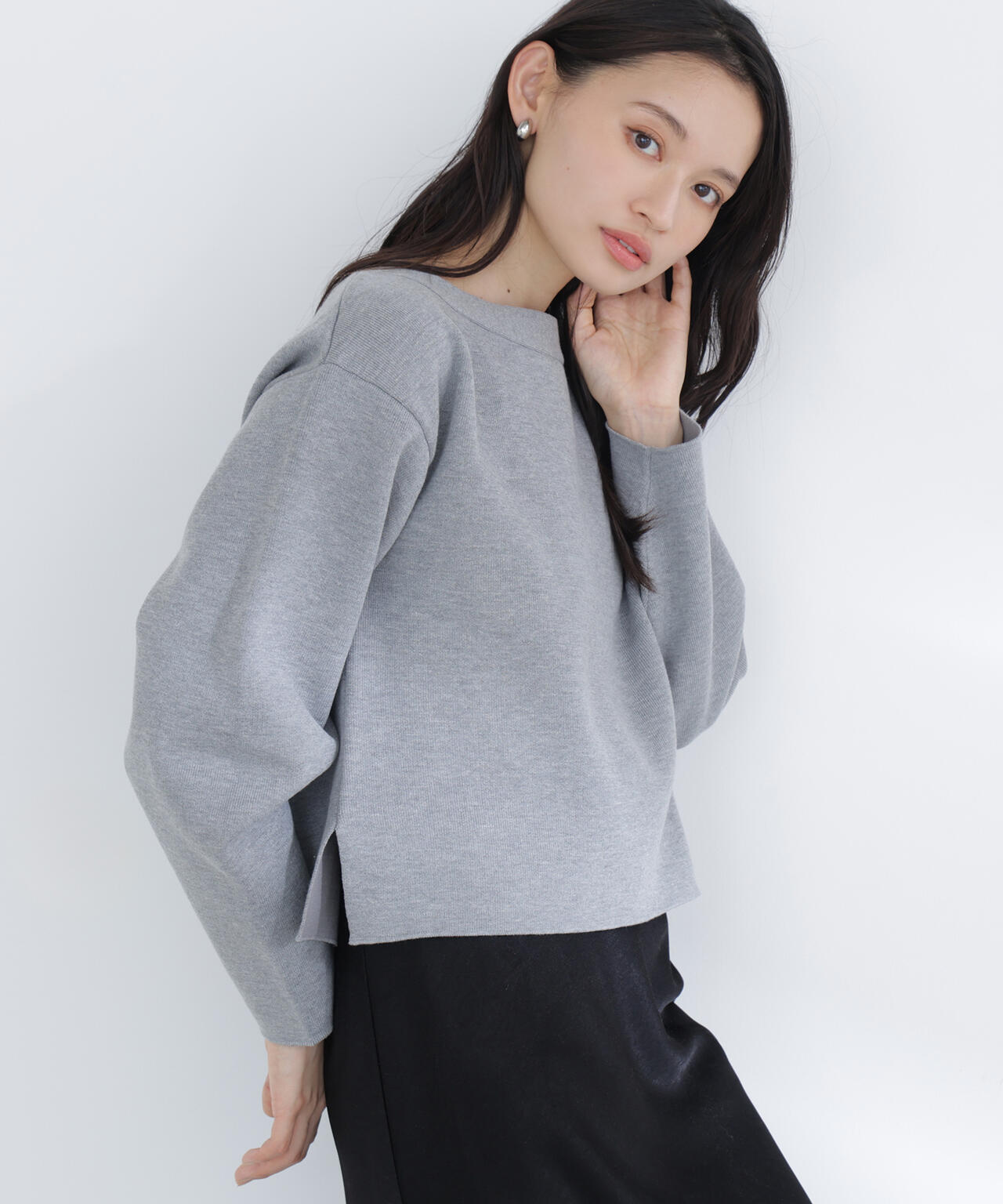 スウェットライクフォルムニット