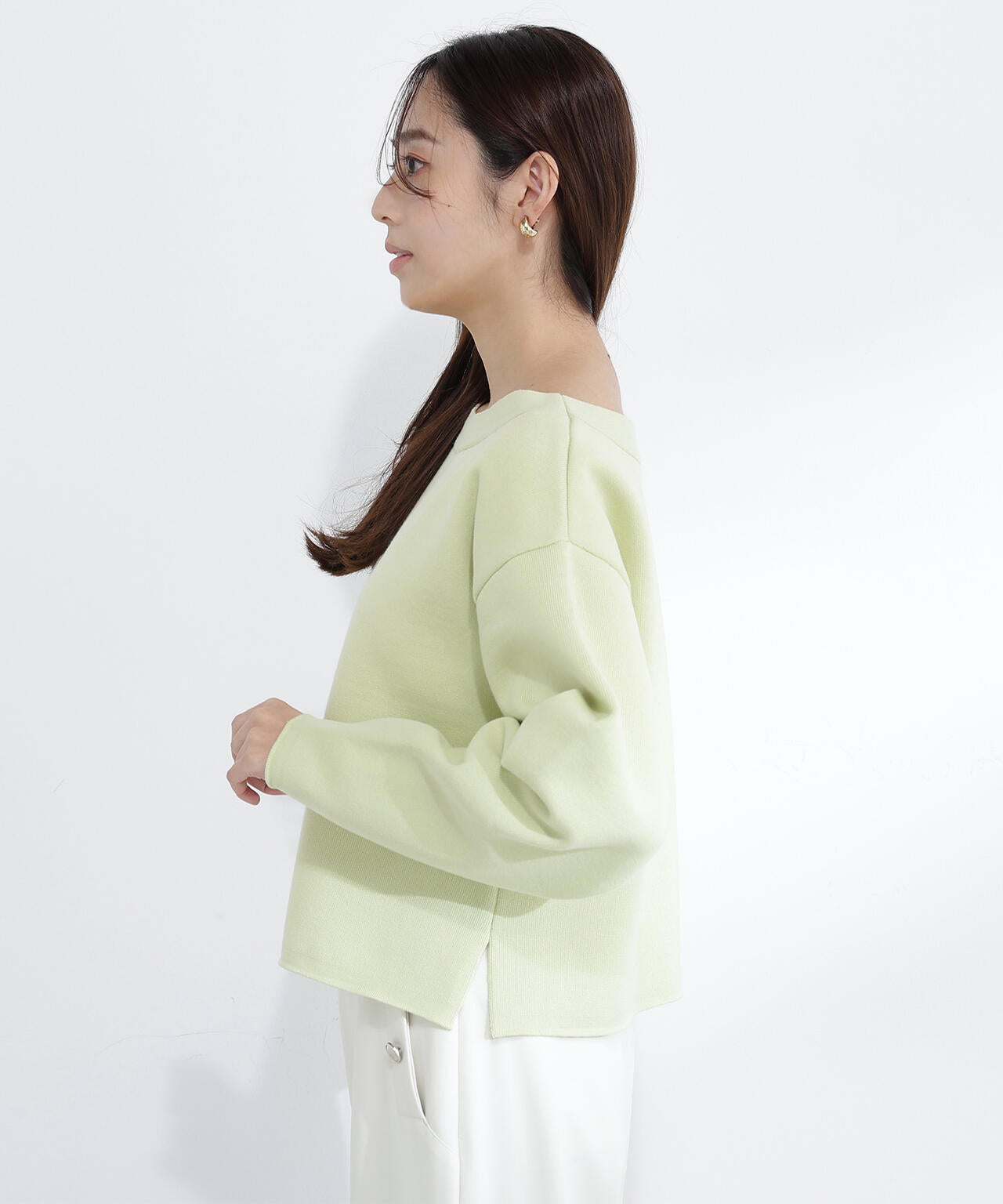 スウェットライクフォルムニット