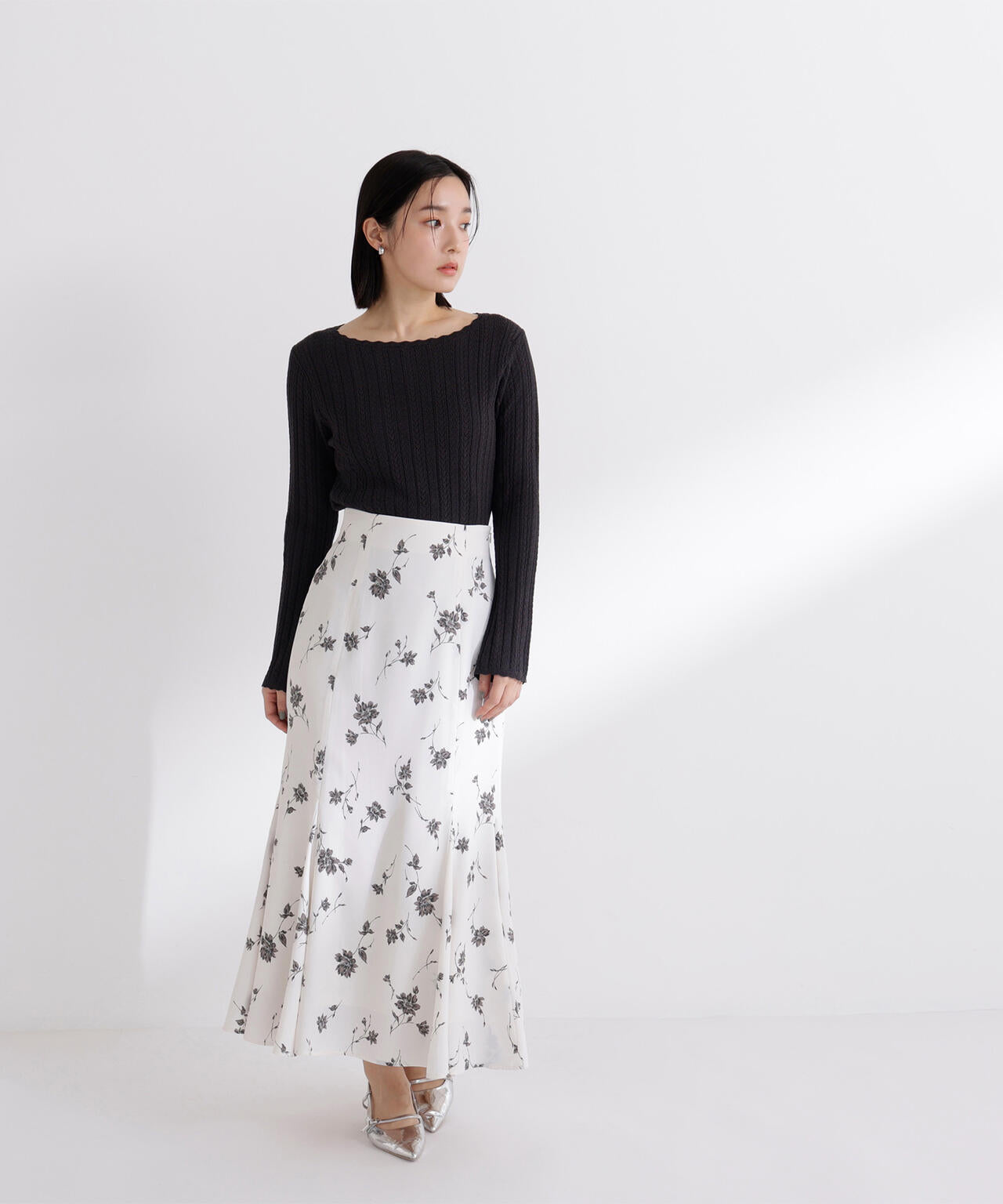 柄編みスカラップニット