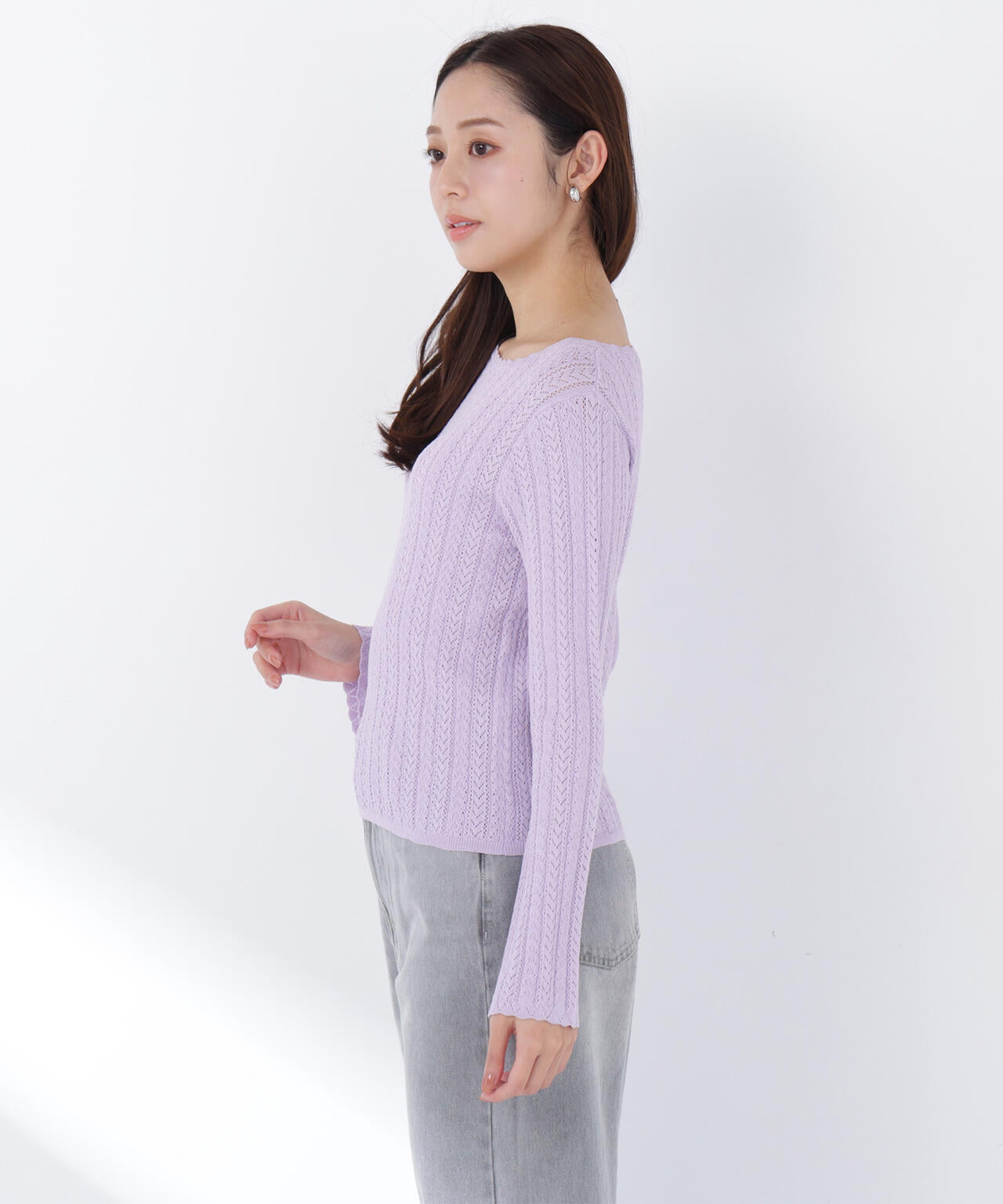 柄編みスカラップニット