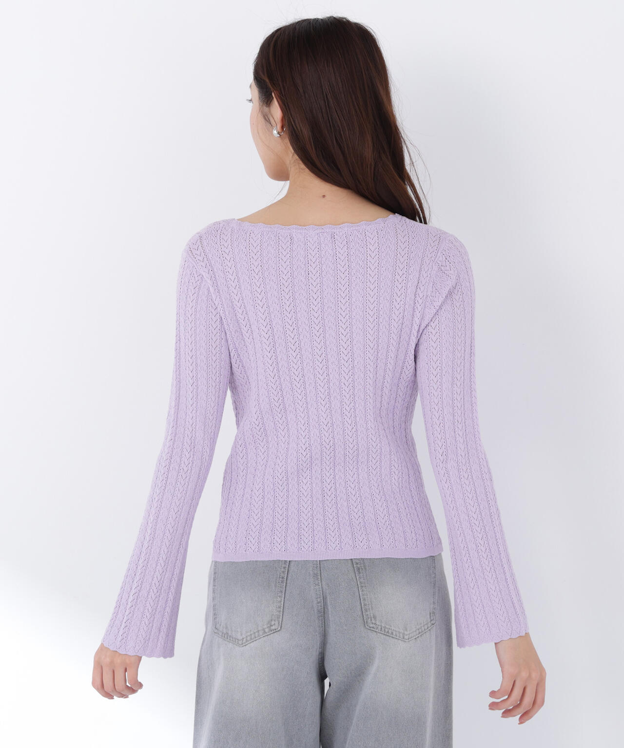 柄編みスカラップニット