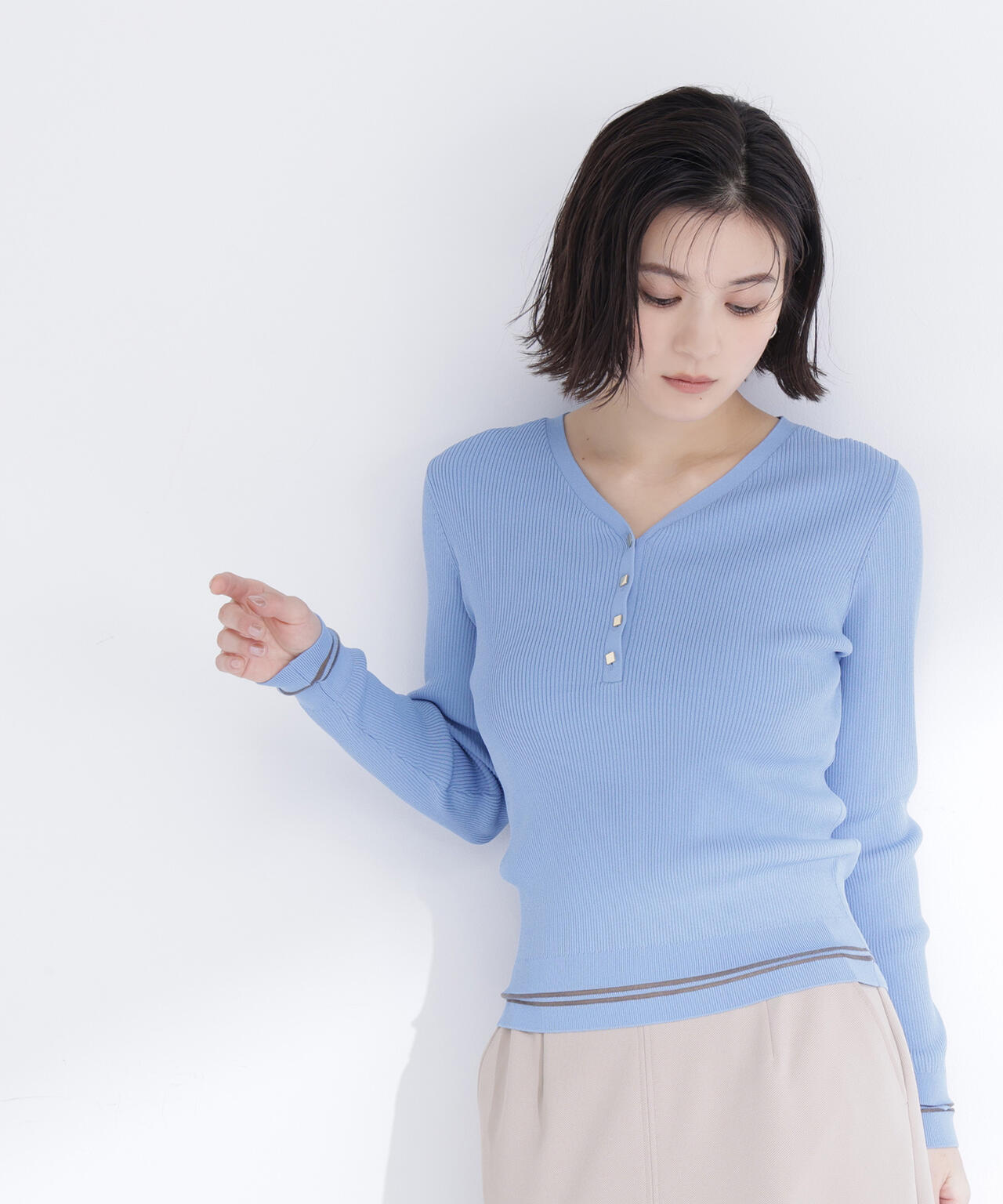 メタルボタンシアーラインニット | NATURAL BEAUTY BASIC（ナチュラル