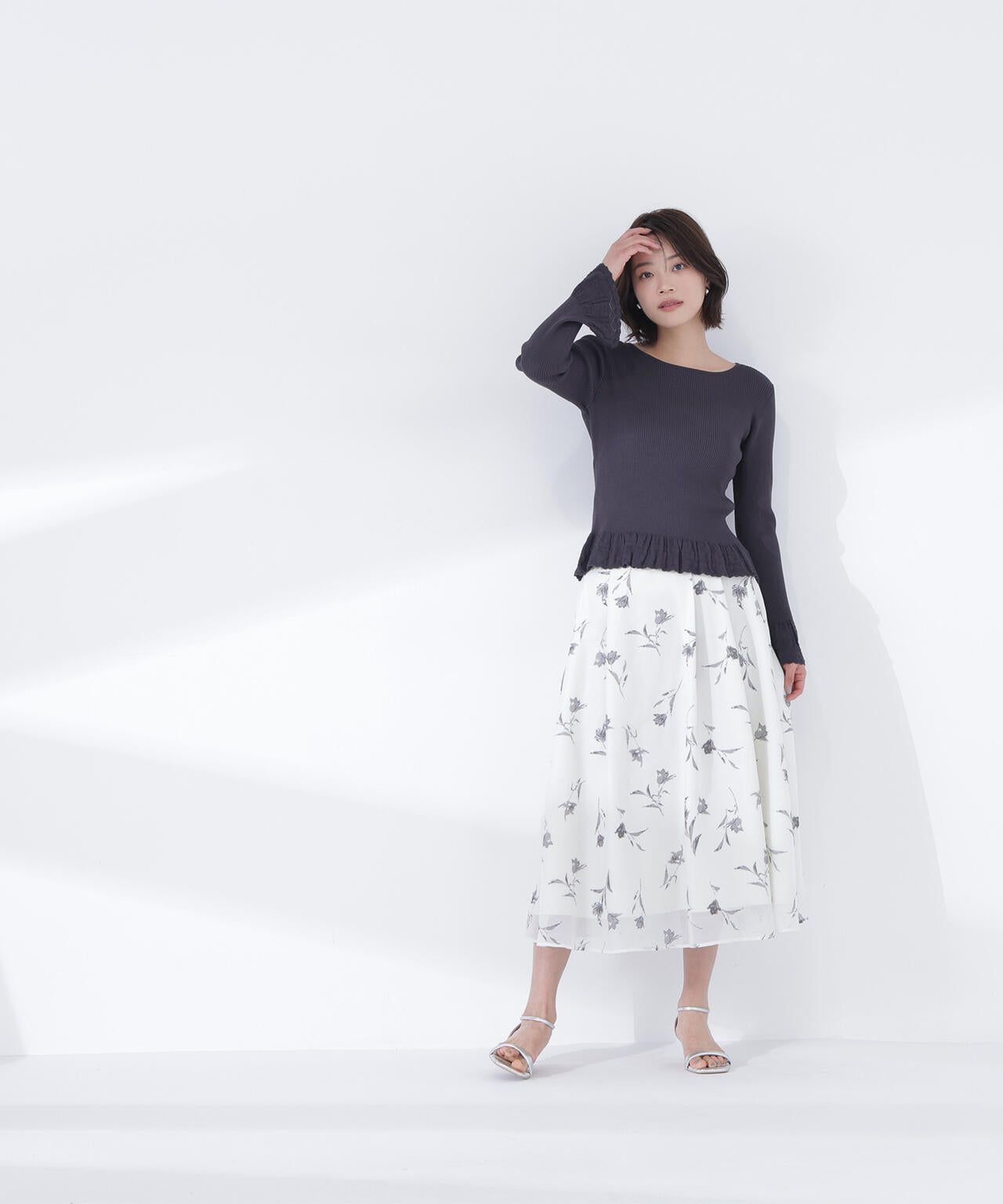 柄編みフレアスリーブニット