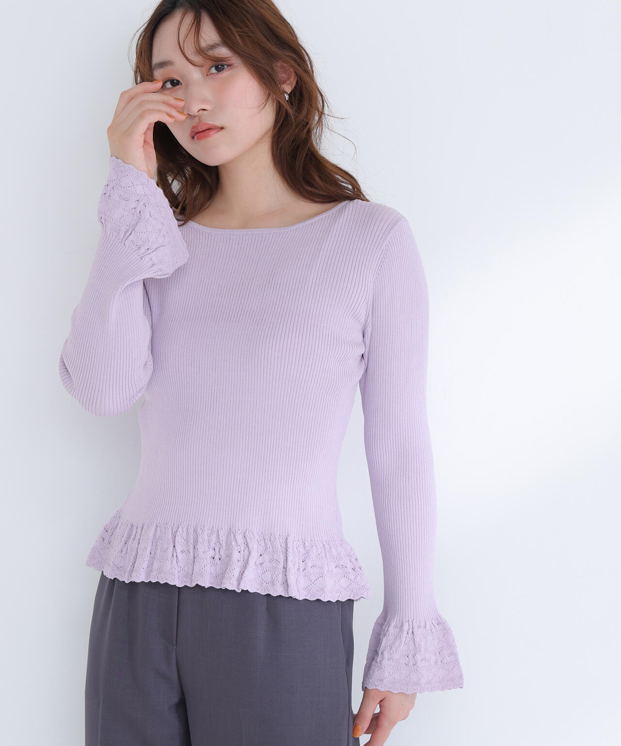 柄編みフレアスリーブニット