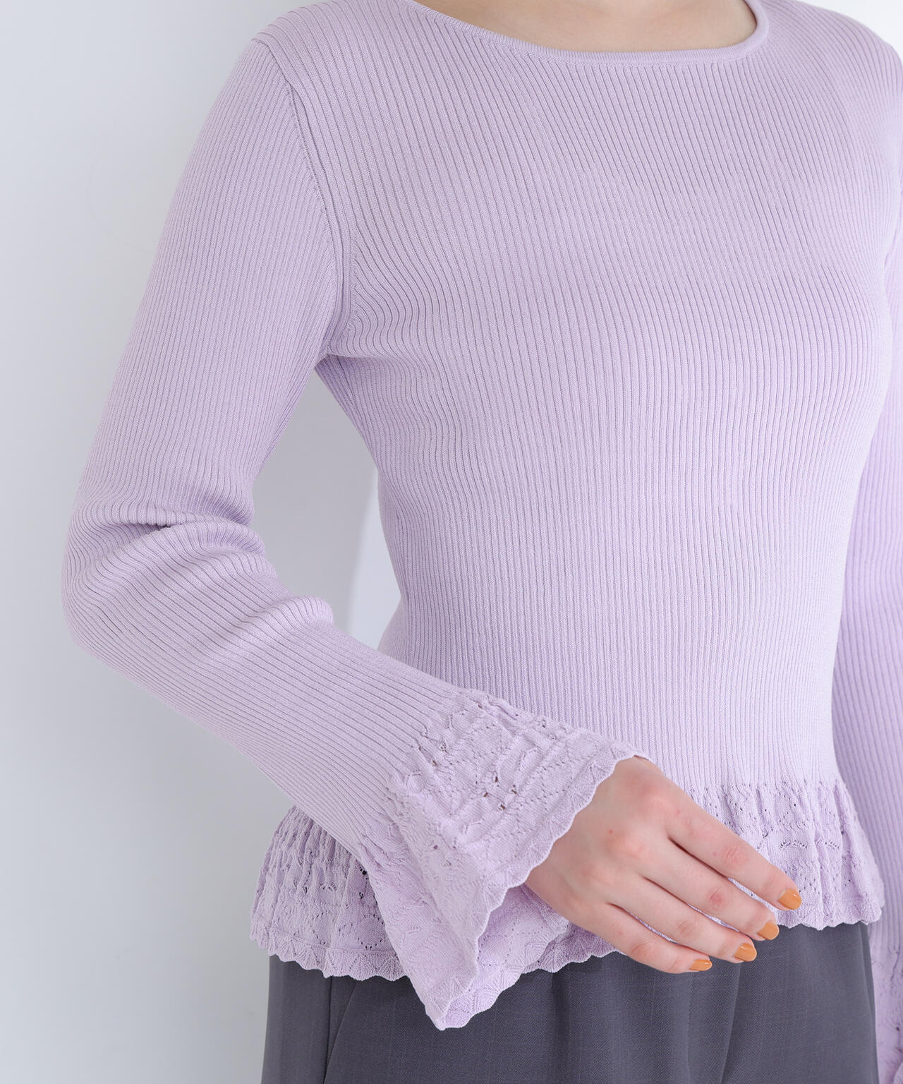 柄編みフレアスリーブニット