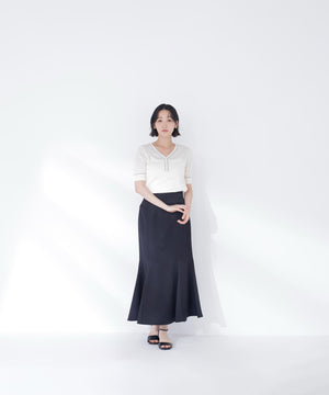 身長165　B:80 W:59 / H:85 / S:23.5 着用サイズ：FR