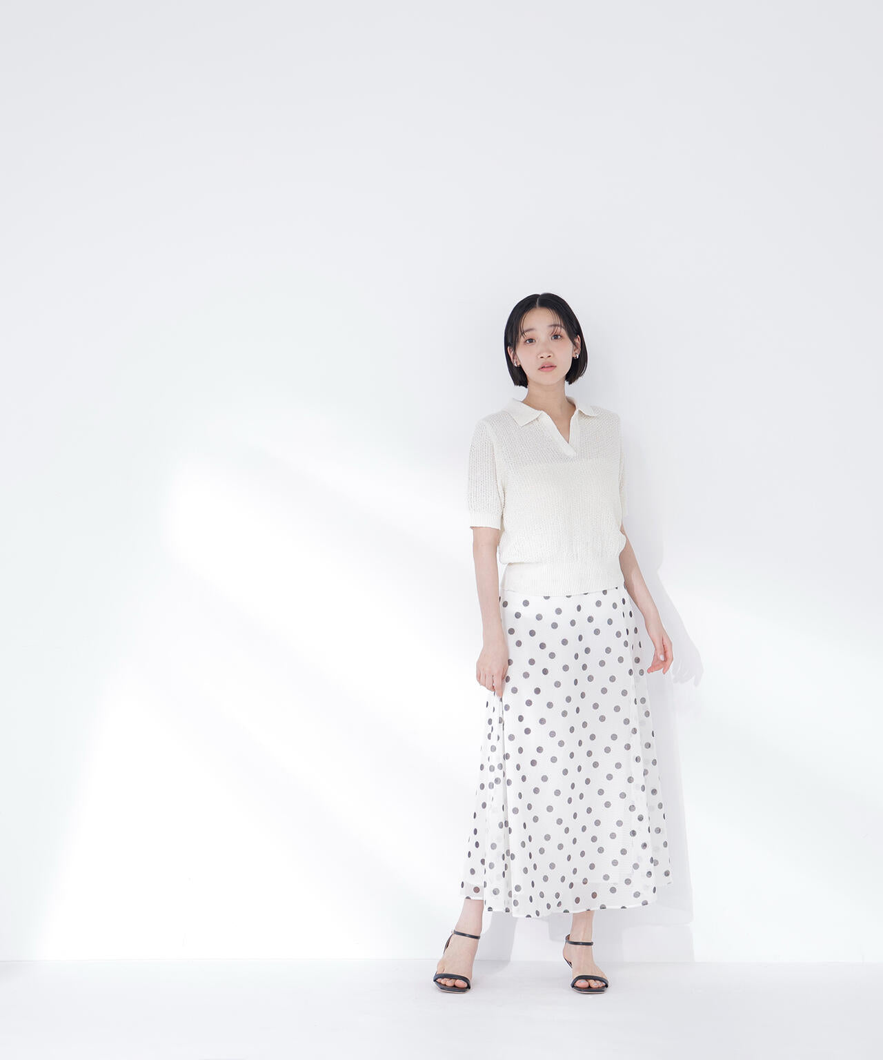 身長165　B:80 W:59 / H:85 / S:23.5 着用サイズ：FR