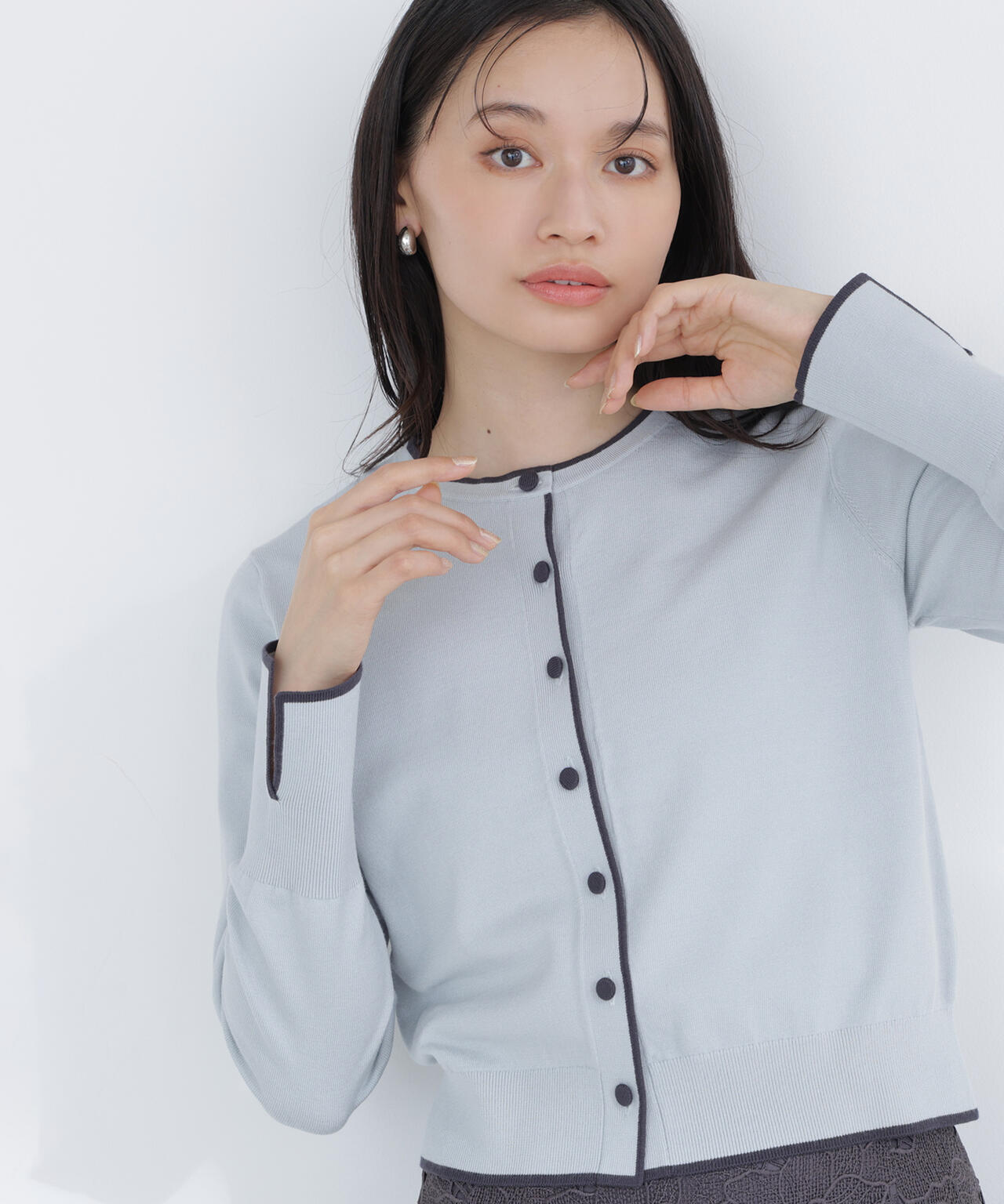 クルミボタンバイカラーアンサンブル