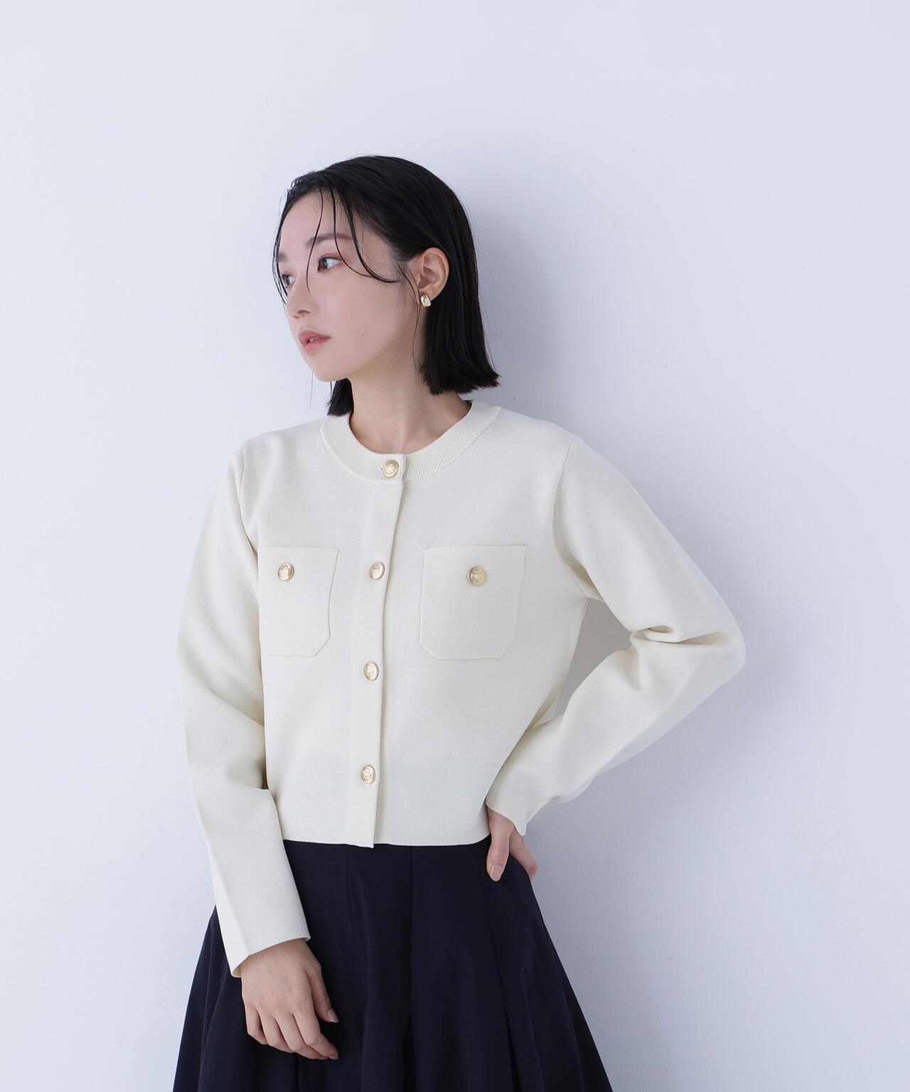 エンブレムボタンニットジャケット