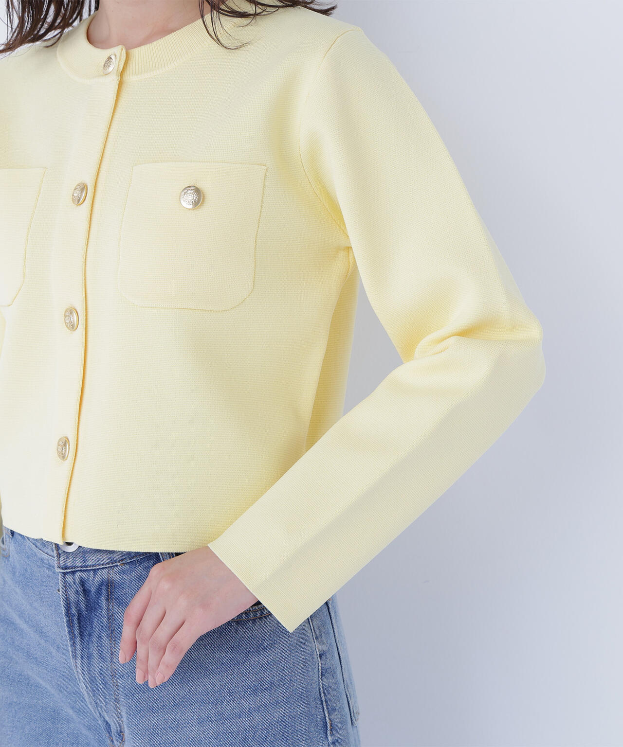 エンブレムボタンニットジャケット