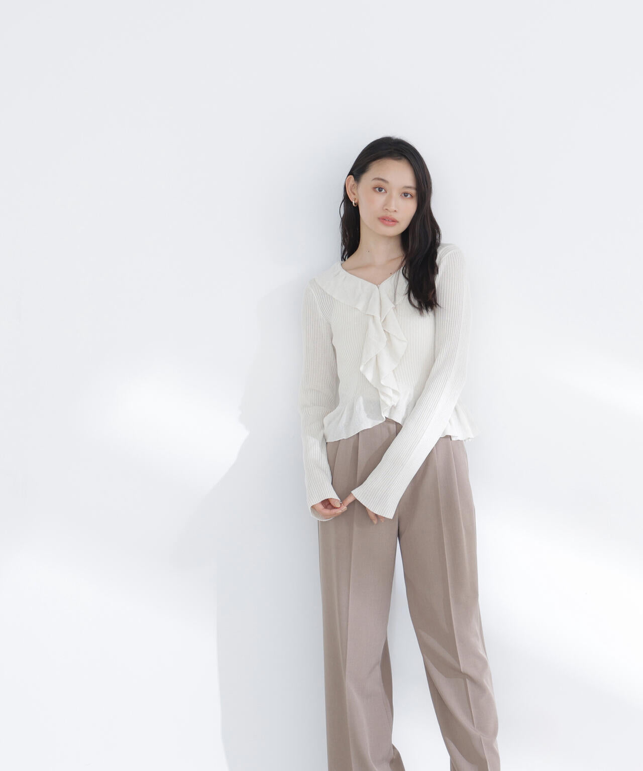 新品未開封　NATURAL BEAUTY BASIC フリルトリムカーディガン フリルトリムカーディガン | NATURAL BEAUTY BASIC（ナチュラル