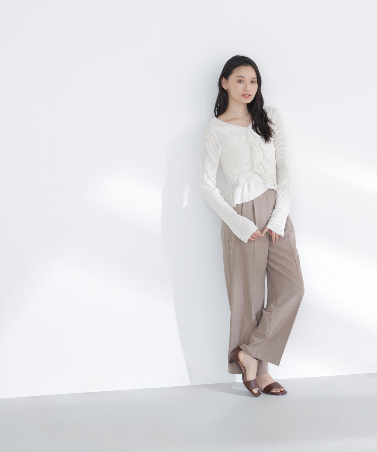 フリルトリムカーディガン | NATURAL BEAUTY BASIC（ナチュラル