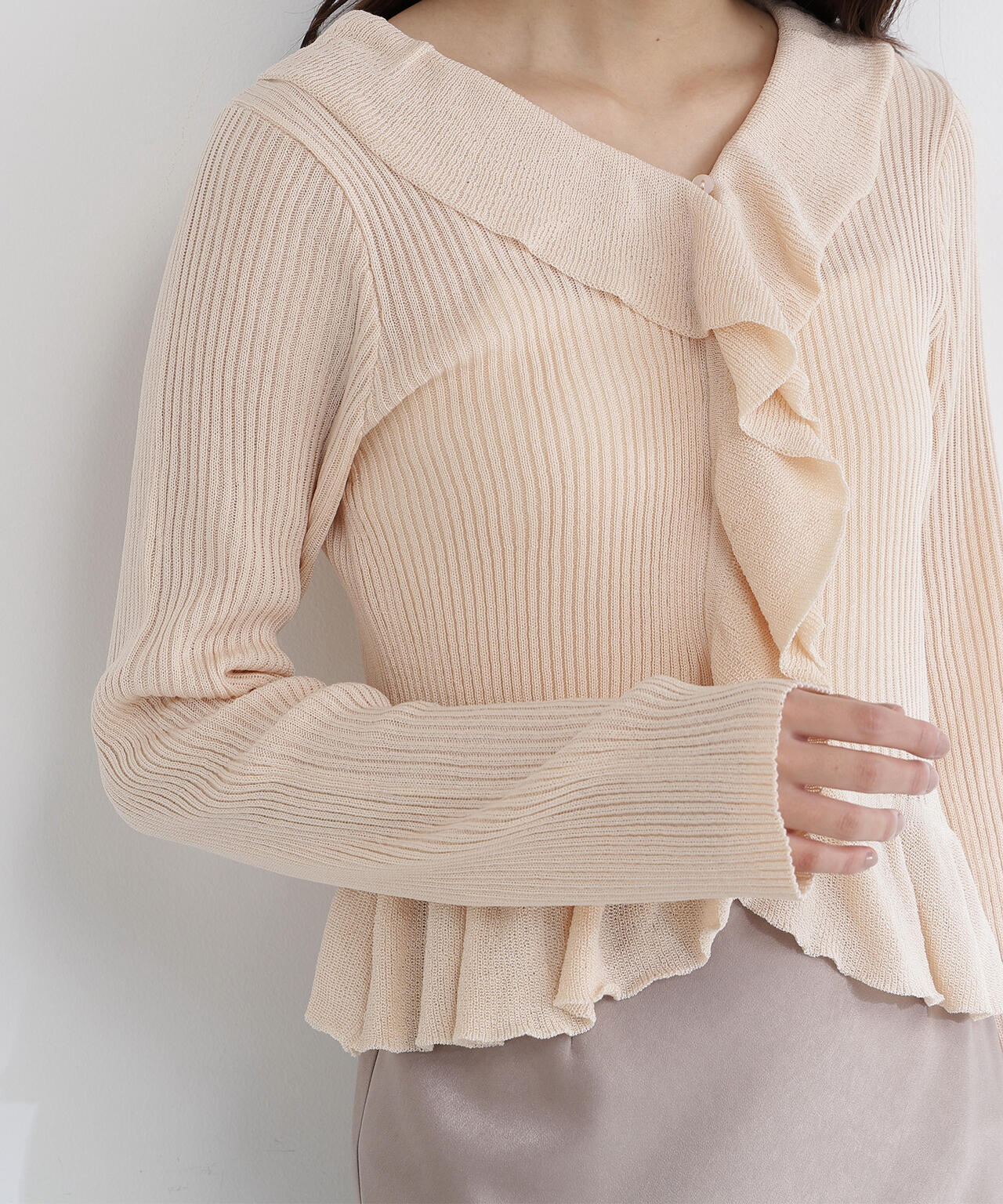 フリルトリムカーディガン