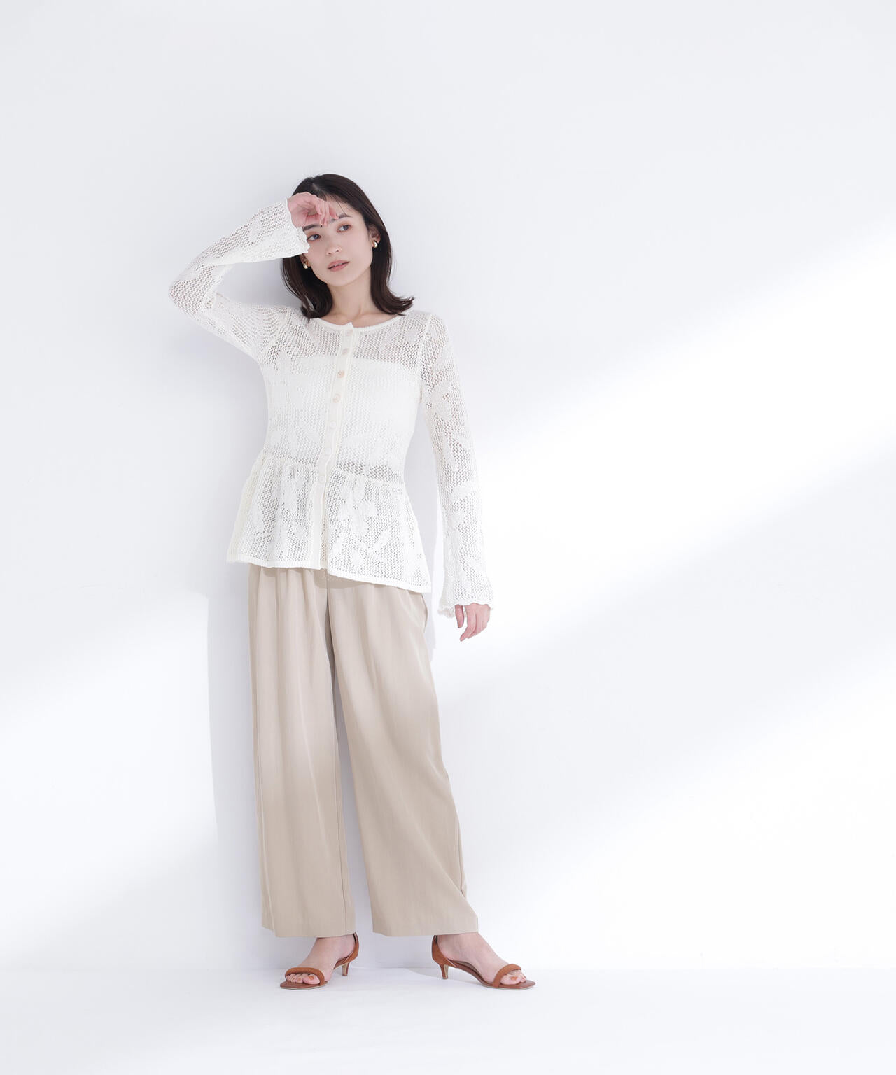 フラワーレースペプラムニット