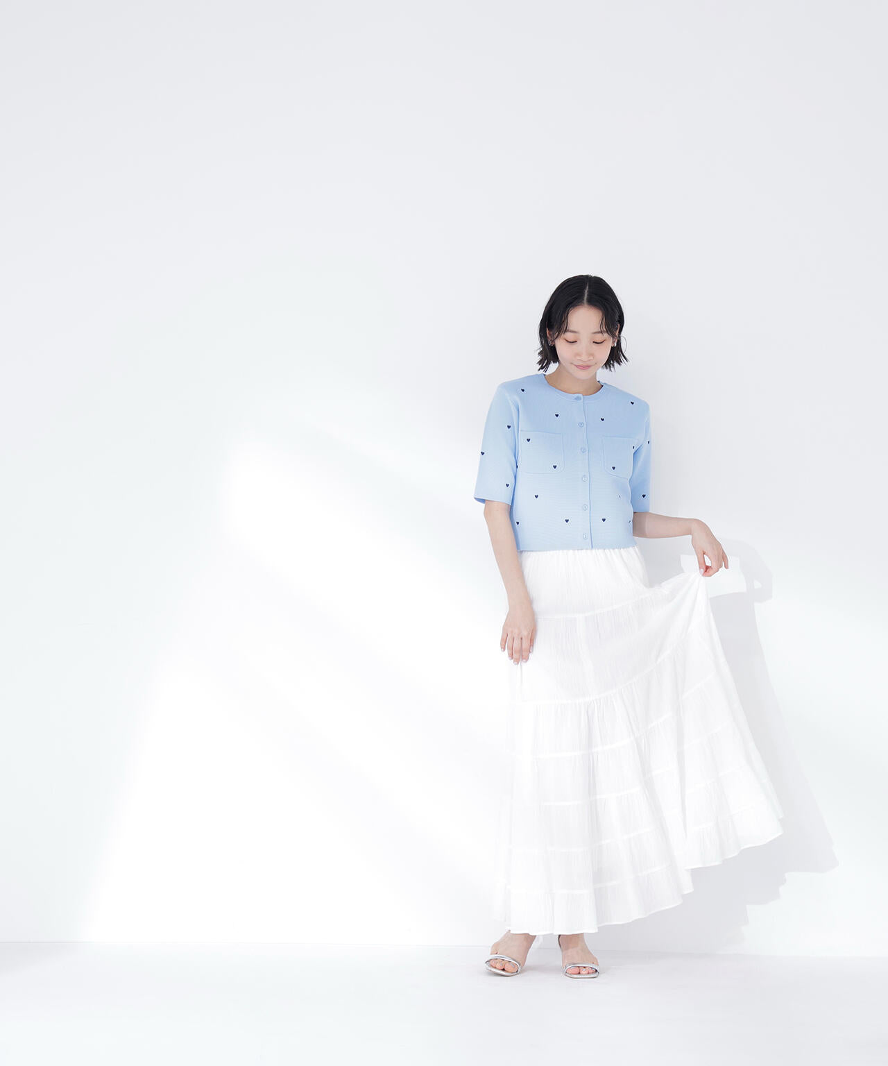 身長165　B:80 W:59 / H:85 / S:23.5 着用サイズ：FR