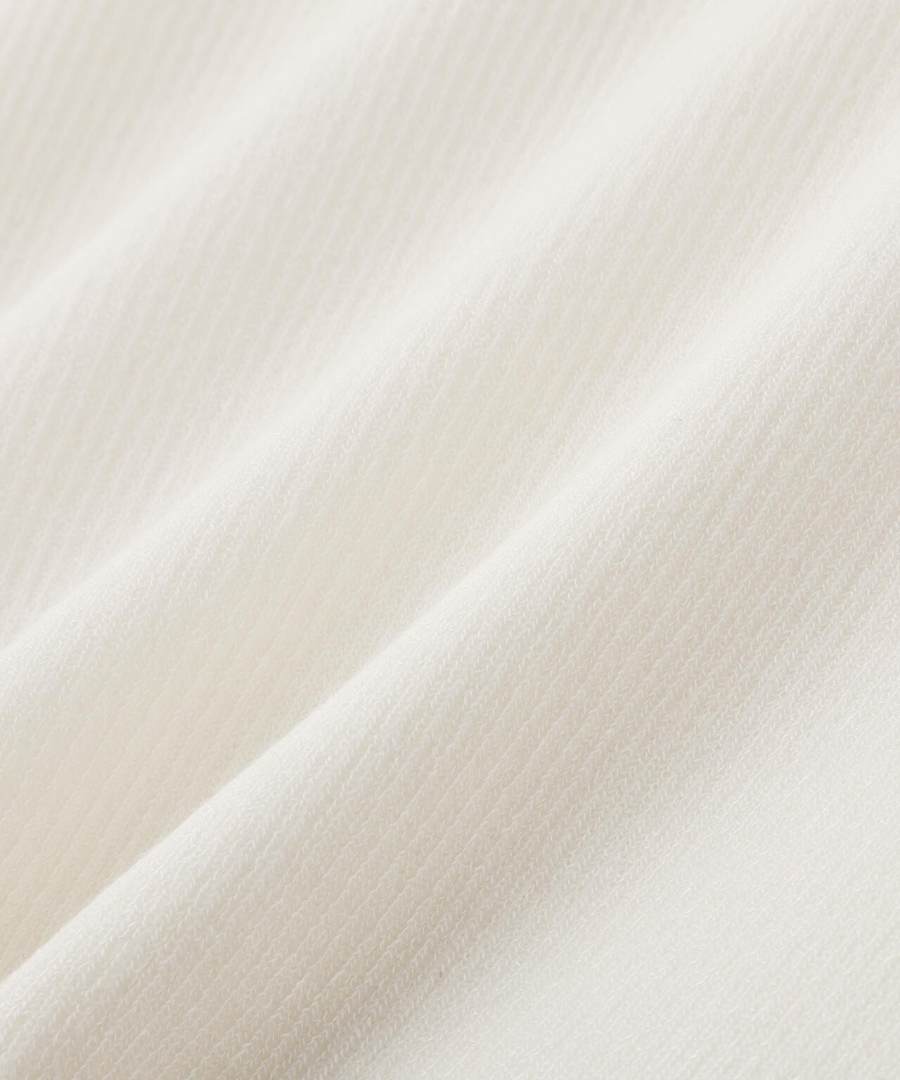 クルーネックリブニット