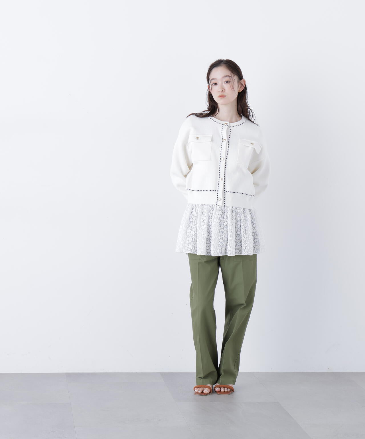 銀座インズ・mix.tokyo 限定カラー：ネイビー】ステッチニット