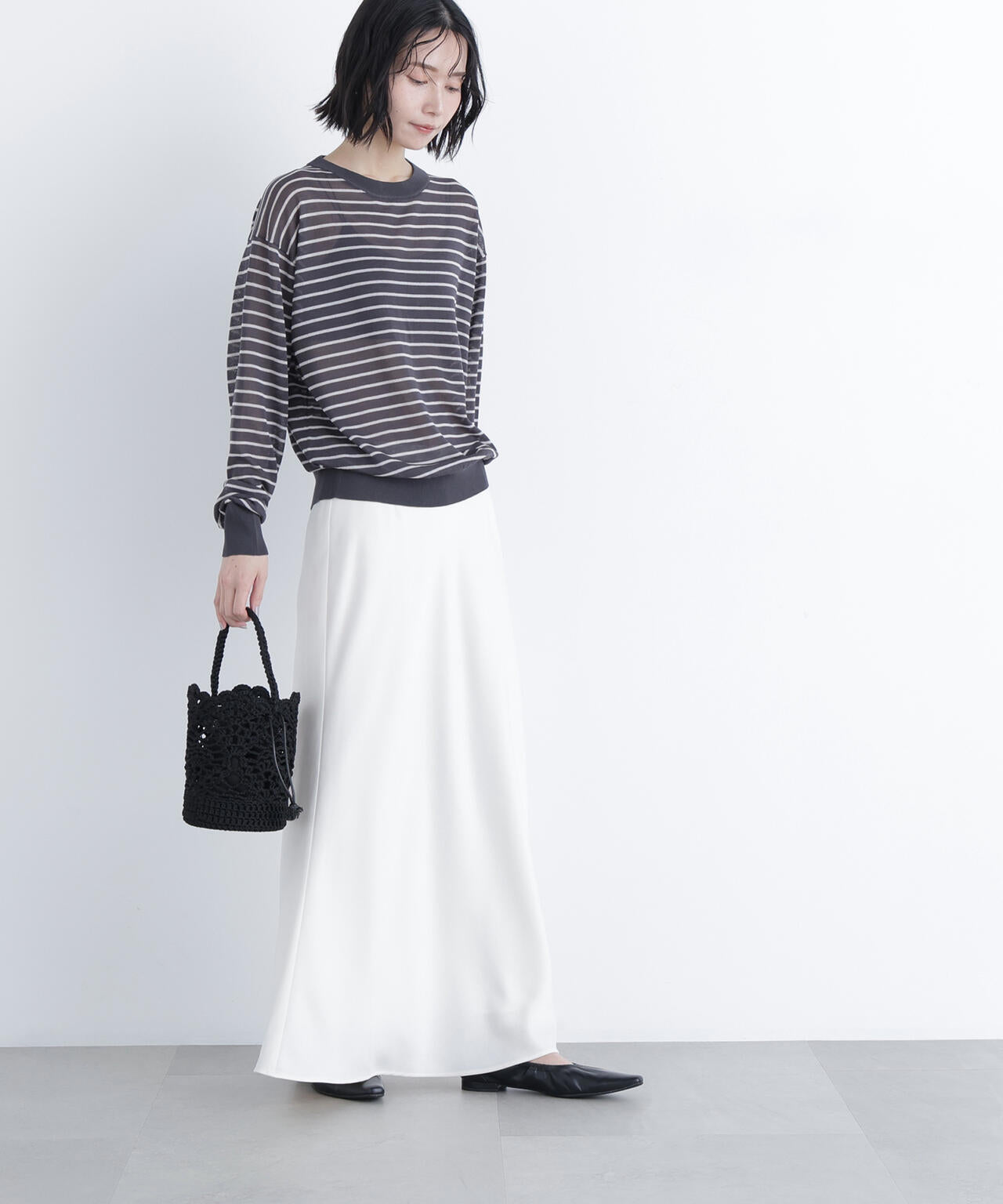 シアーボクシーニット