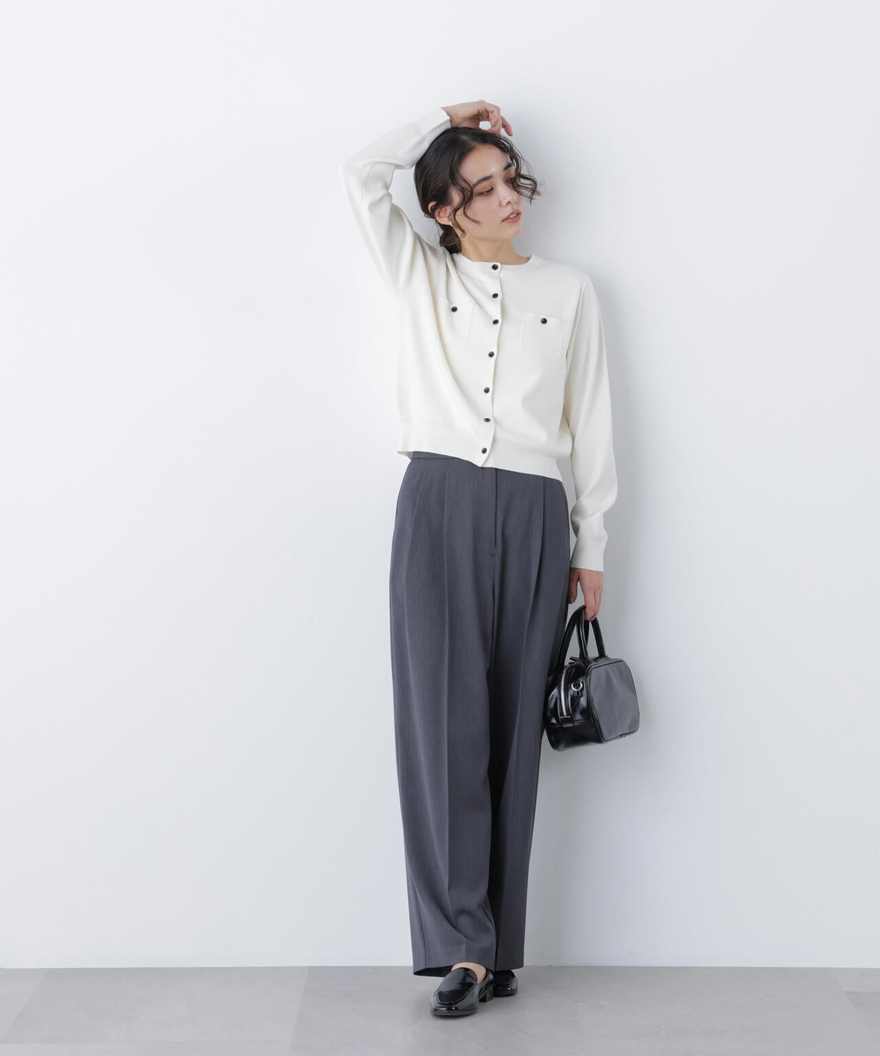 【銀座インズ・mix.tokyo 限定カラー：レッド】ベーシックポケットカーディガン