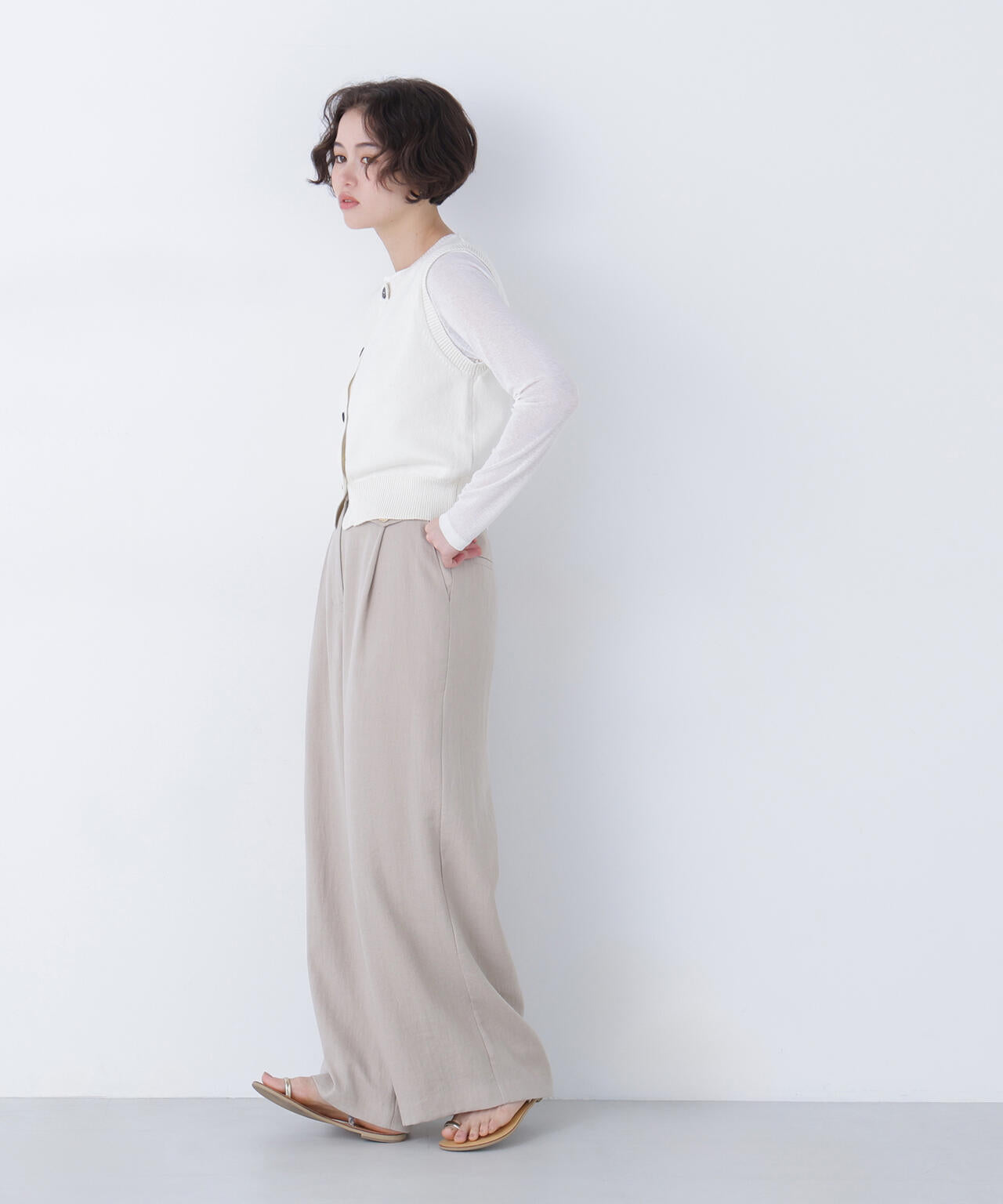 コンパクトニットベスト