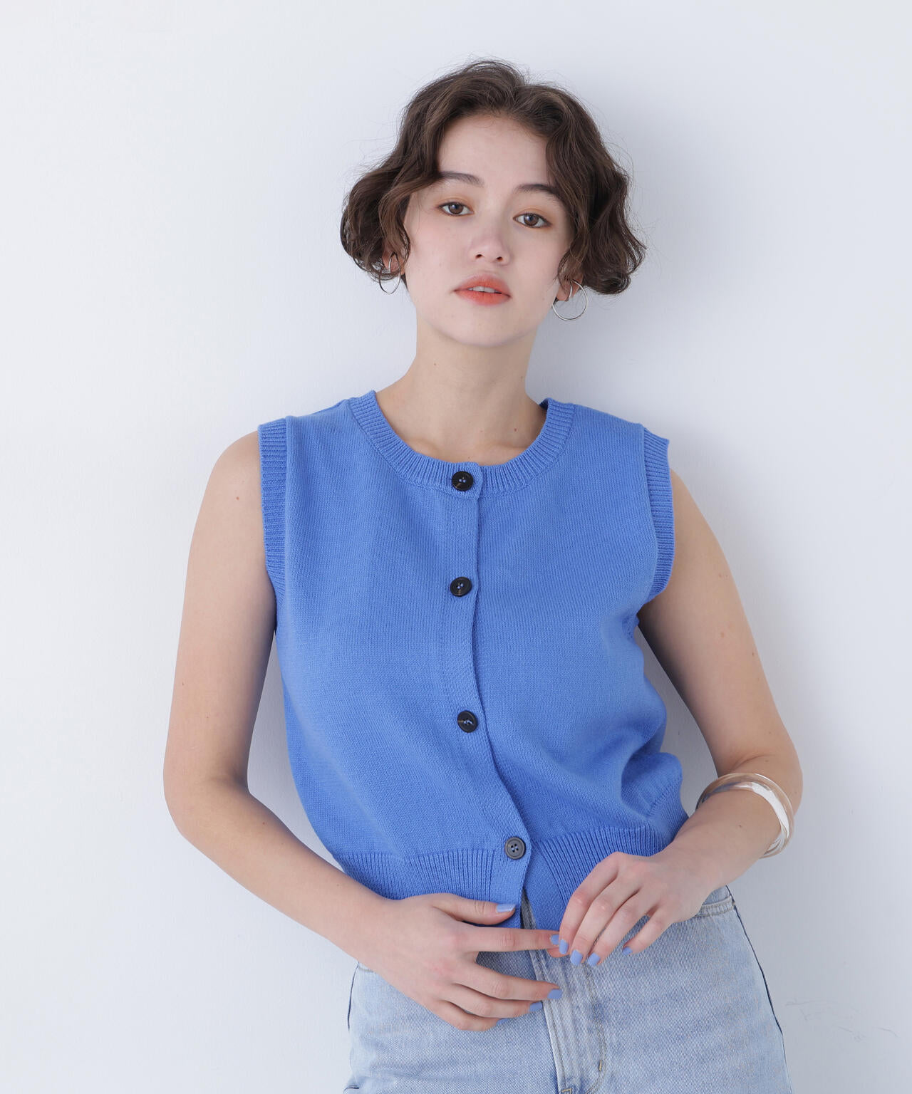 コンパクトニットベスト