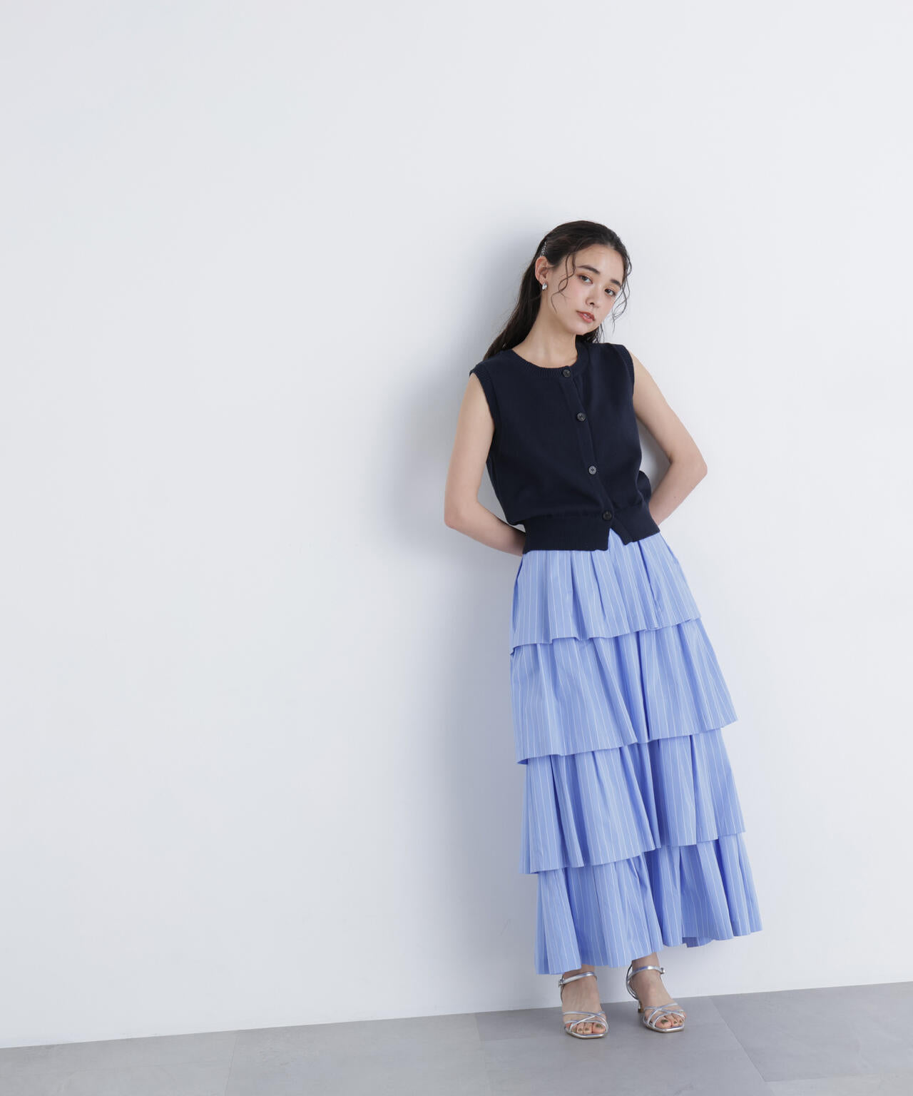 コンパクトニットベスト