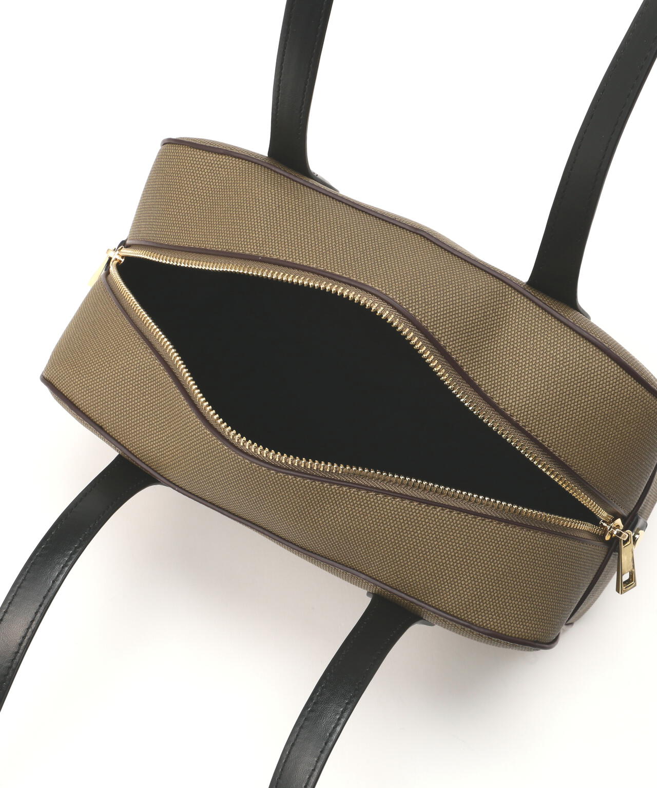 【CLASSY.掲載】チャームデコラキャンバスボストンバッグ