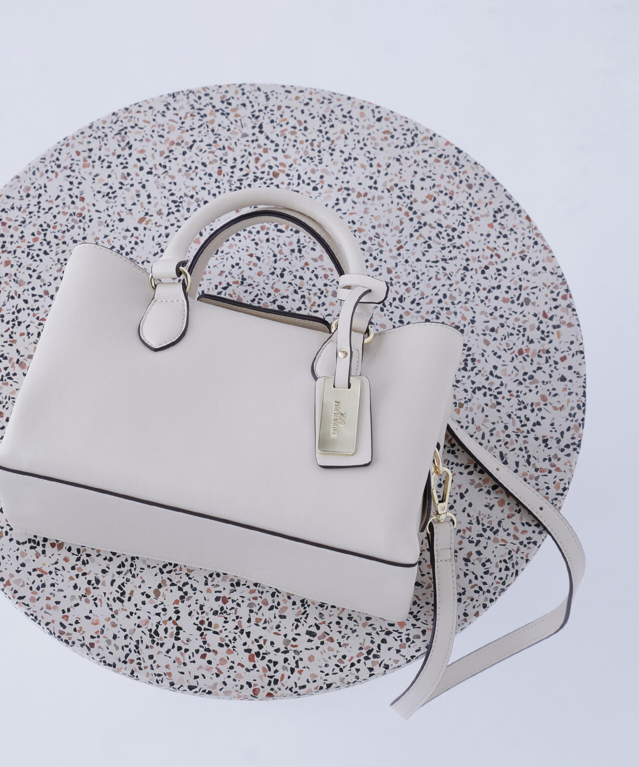 ナチュラルビューティベーシック　ショルダーバック N. Natural Beauty Basic* 10 Pockets Shoulder Bag Book│宝島社の