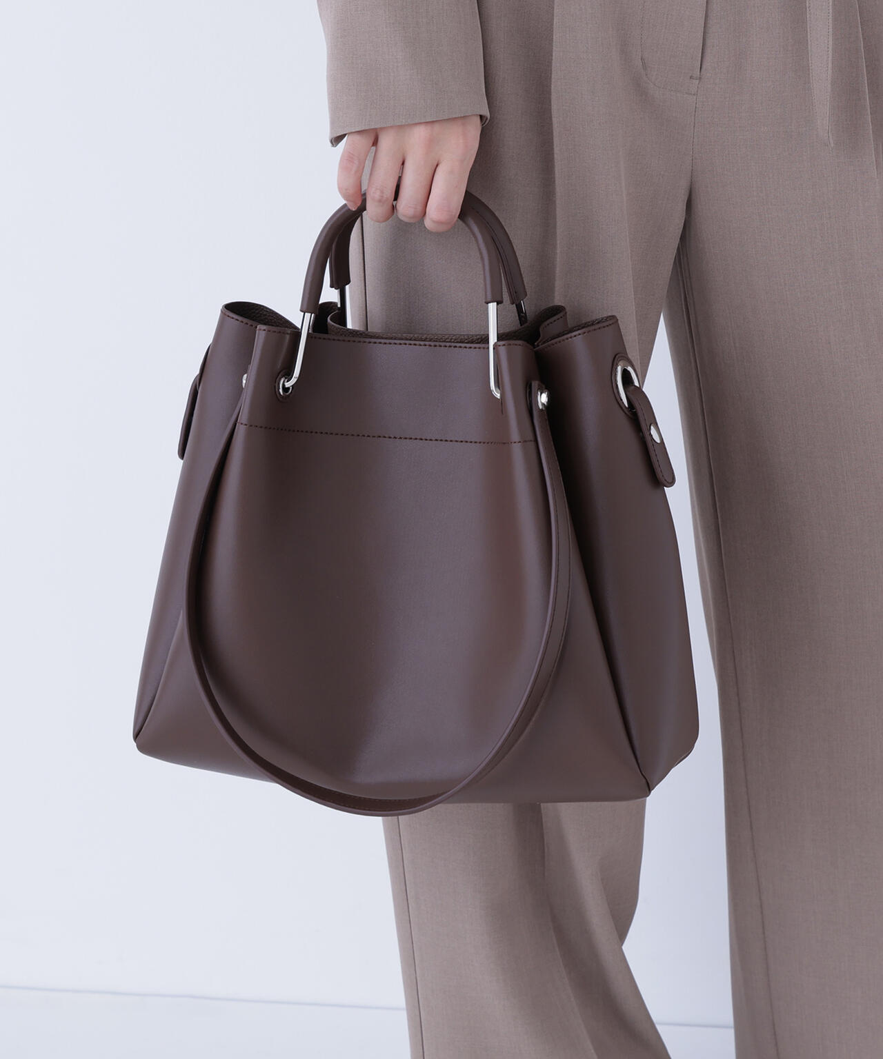 メタルハンドルタックショルダーバッグ | NATURAL BEAUTY BASIC