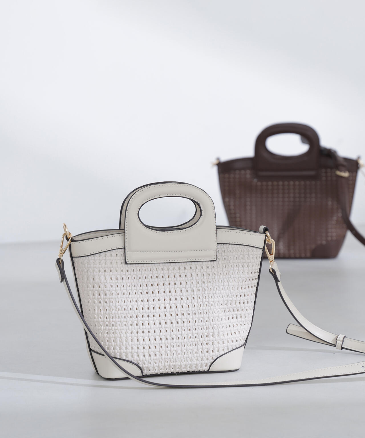 パンチングメッシュミニバスケットバッグ