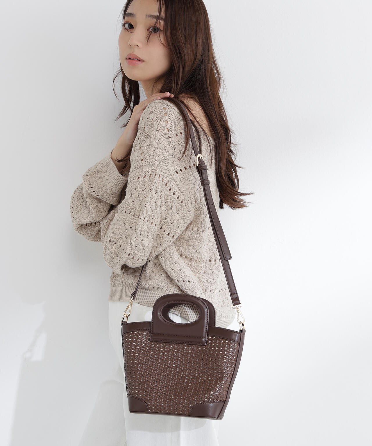 パンチングメッシュミニバスケットバッグ