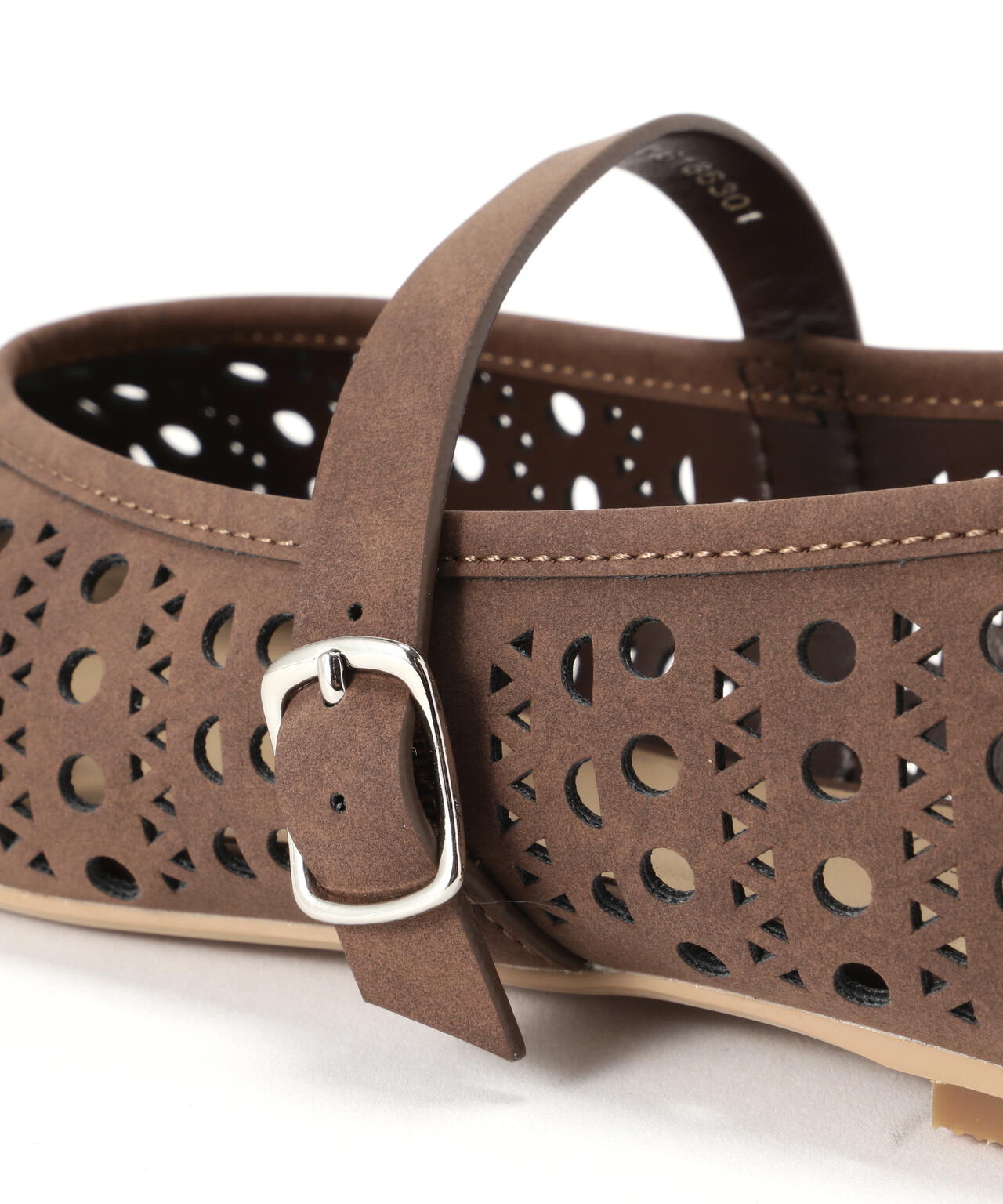 カットワークメリージェーンシューズ